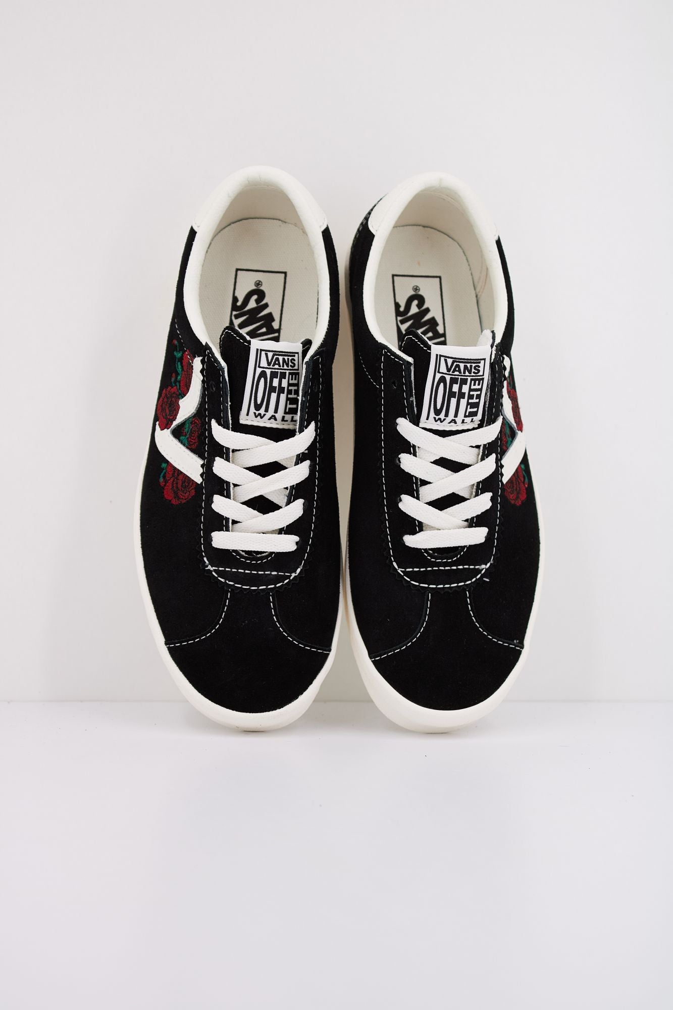 VANS SPORT LOW en color NEGRO (3)