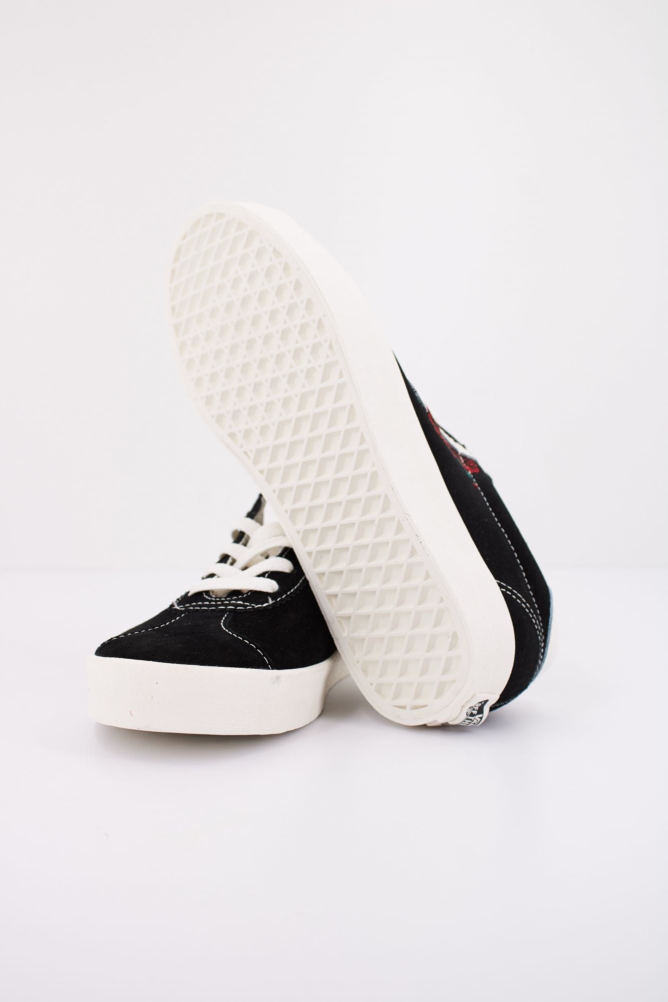 VANS SPORT LOW en color NEGRO (5)