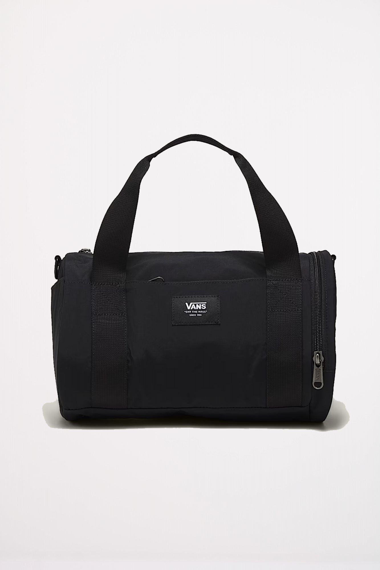 VANS  BARRELED MIDI BAG en color NEGRO (1)