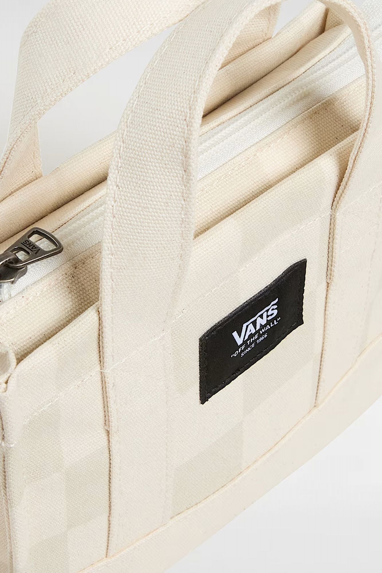 VANS LIL PERGS TOTE en color BEIS (3)