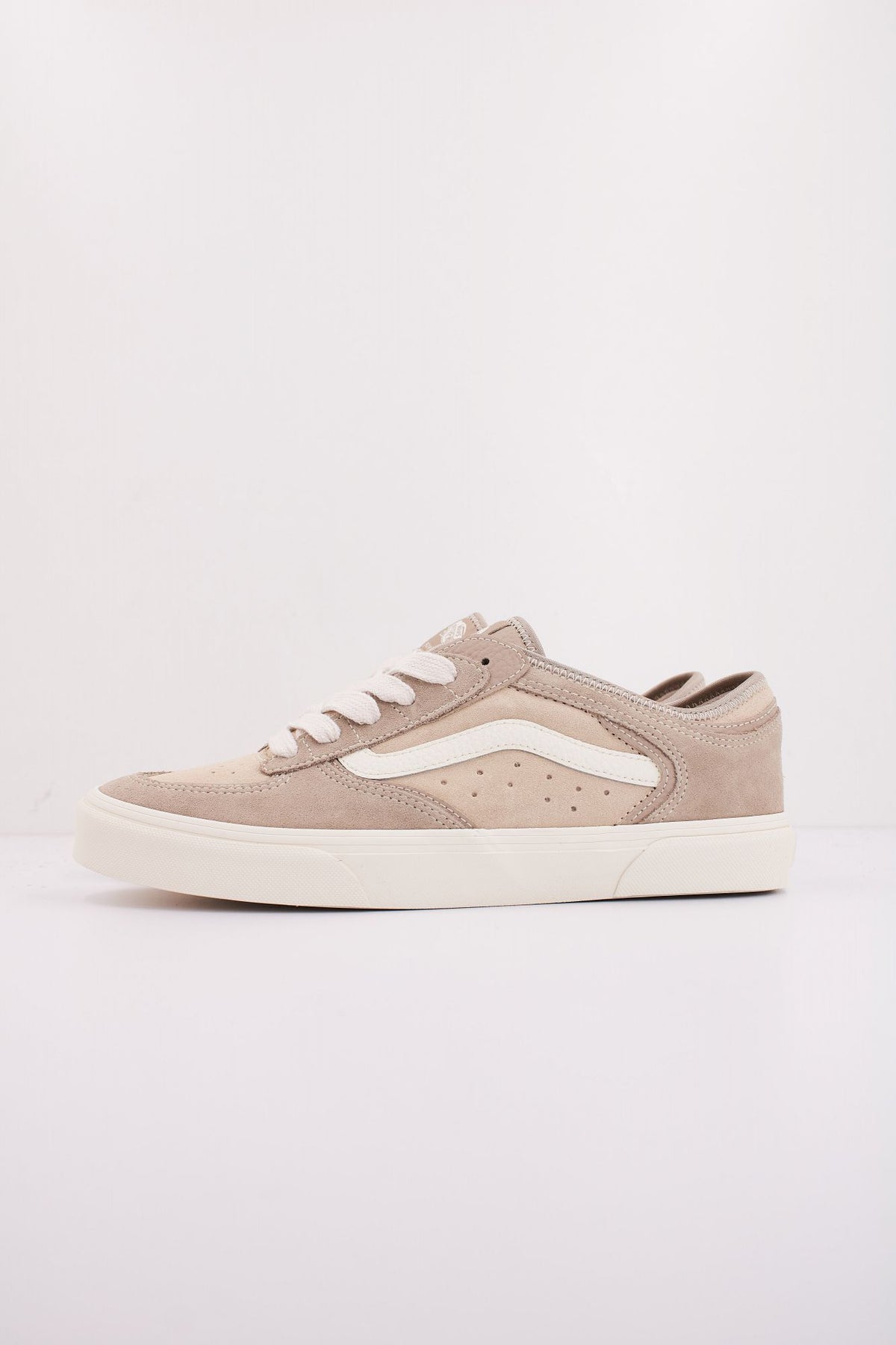 VANS ROWLEY CLASSIC VN0009QJYZL1 en color GRIS (1)