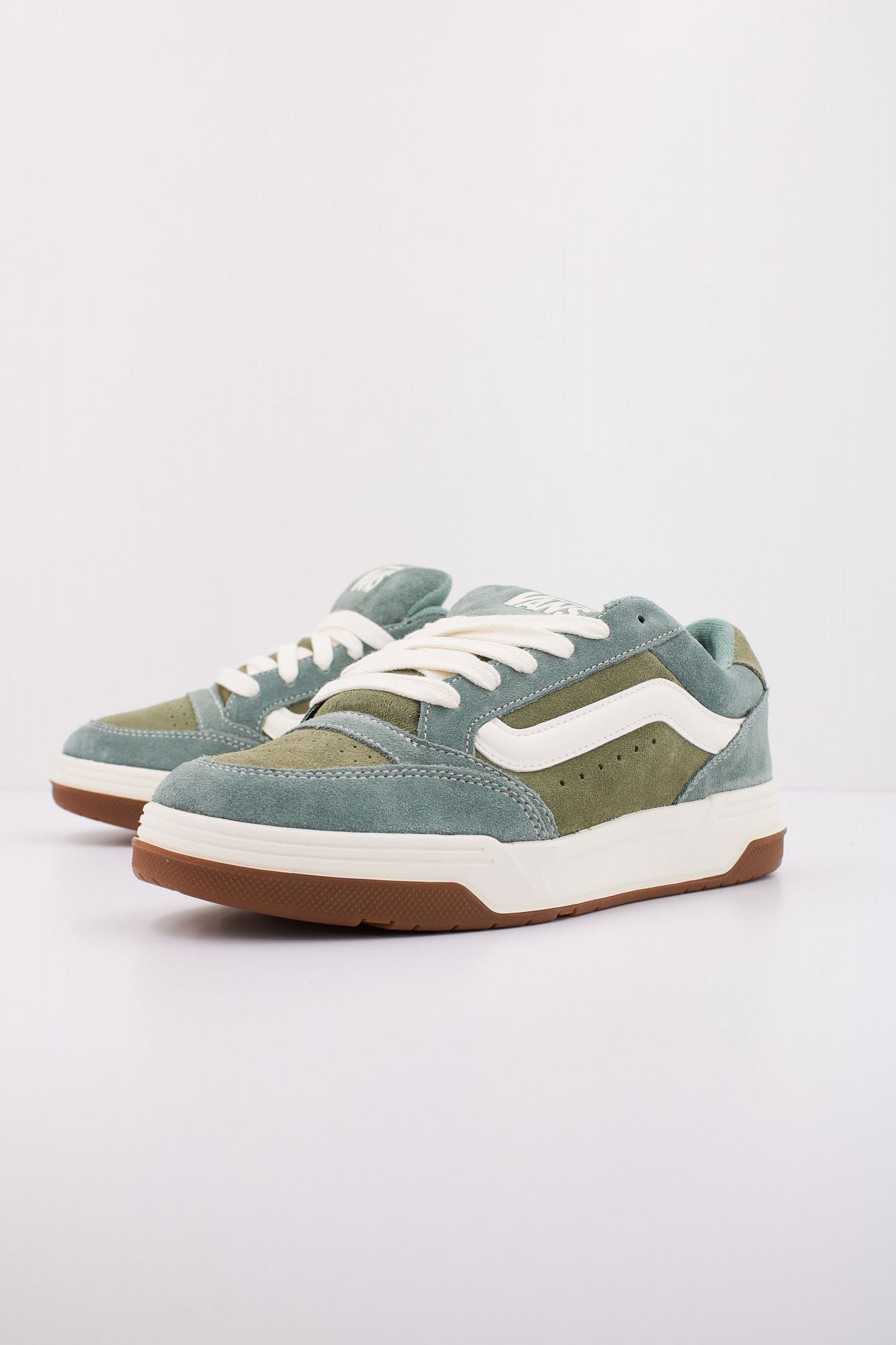 VANS HYLANE en color VERDE (2)