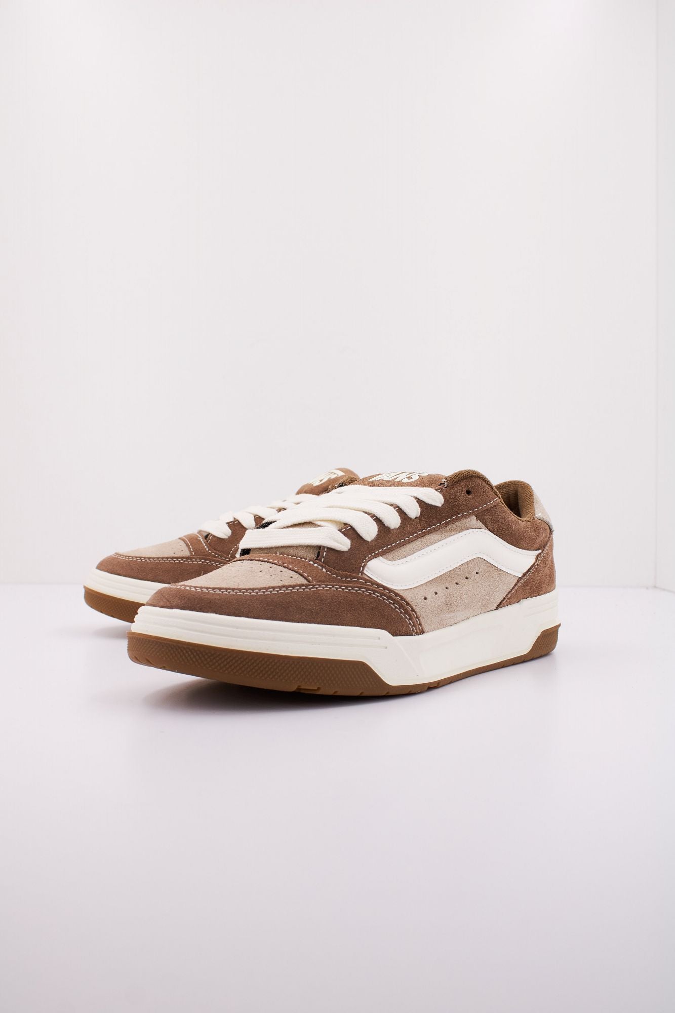 VANS  HYLANE en color MARRON (2)