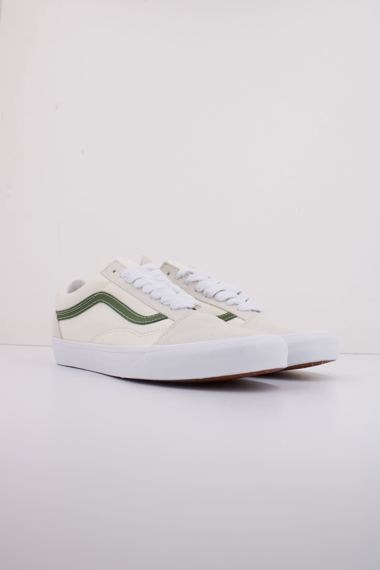 VANS OLD SKOOL en color BEIS (2)