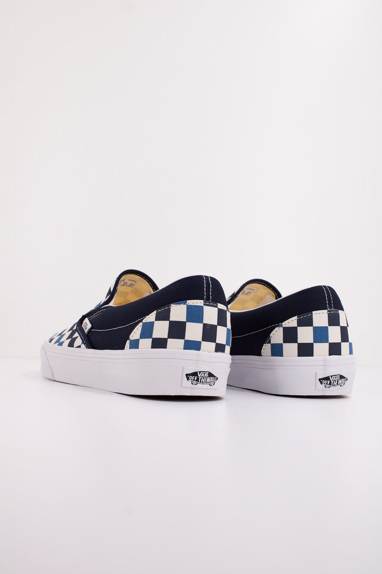 VANS CLASSIC SLIP-ON en color AZUL (4)