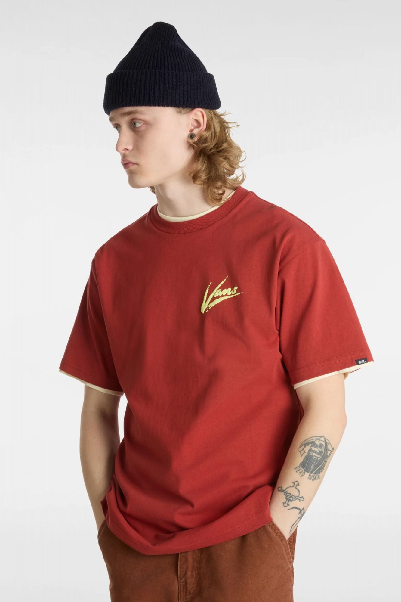 VANS DETTORI LOOSE SS en color BURDEOS (1)