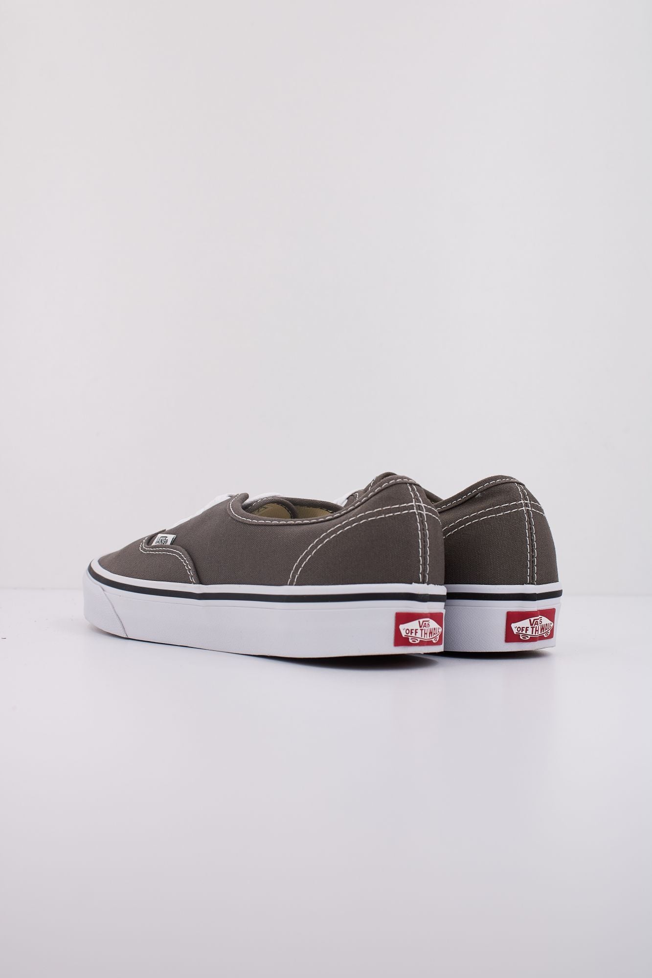 VANS AUTHENTIC  en color MARRON (4)