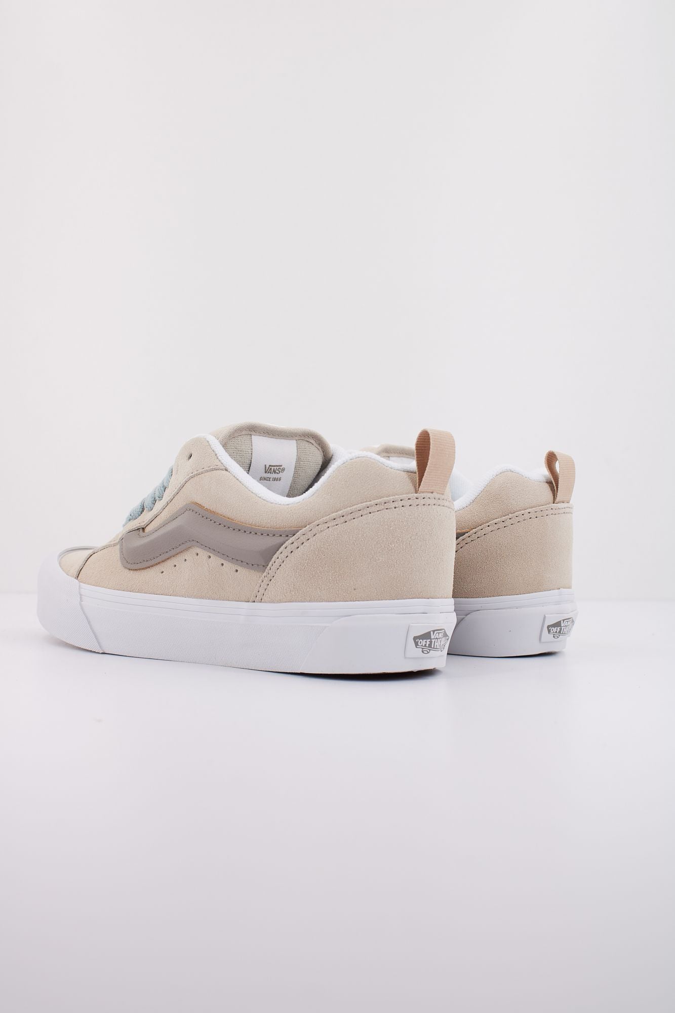 VANS KNU SKOOL en color BEIS (4)