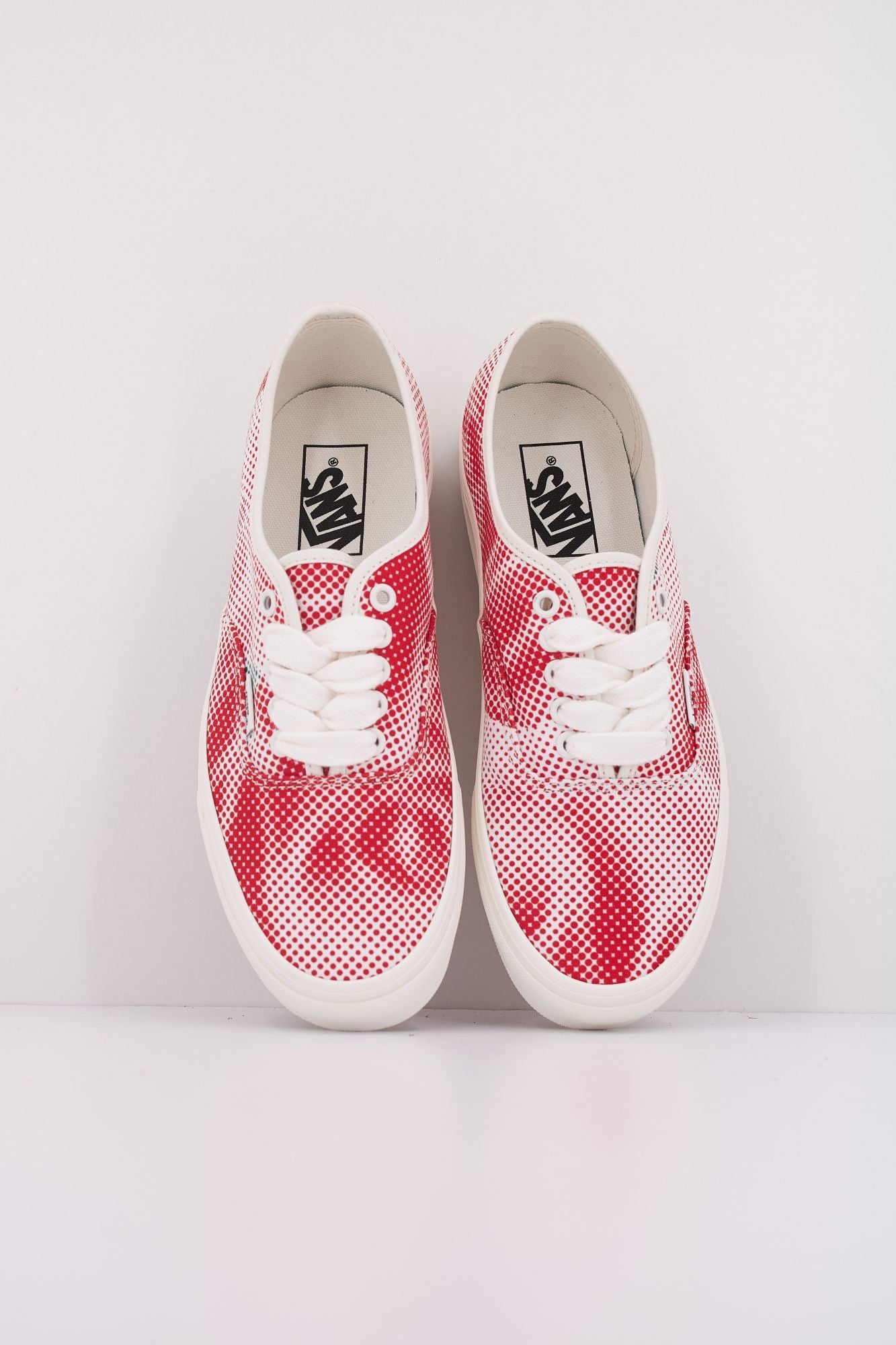 VANS AUTHENTIC  en color ROJO (3)