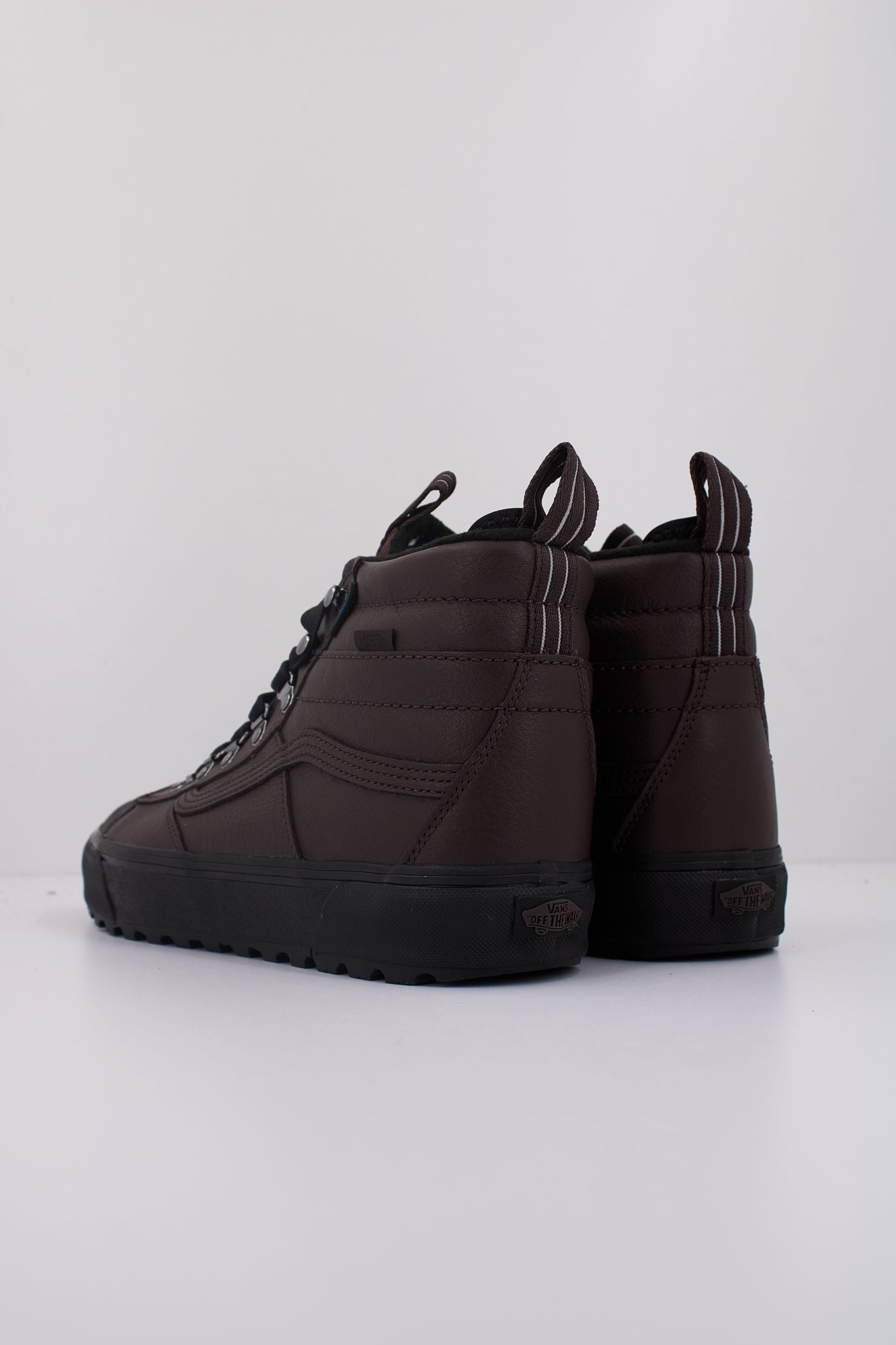 VANS  MTE SK8-HI DR WATERPRO en color MARRON (4)