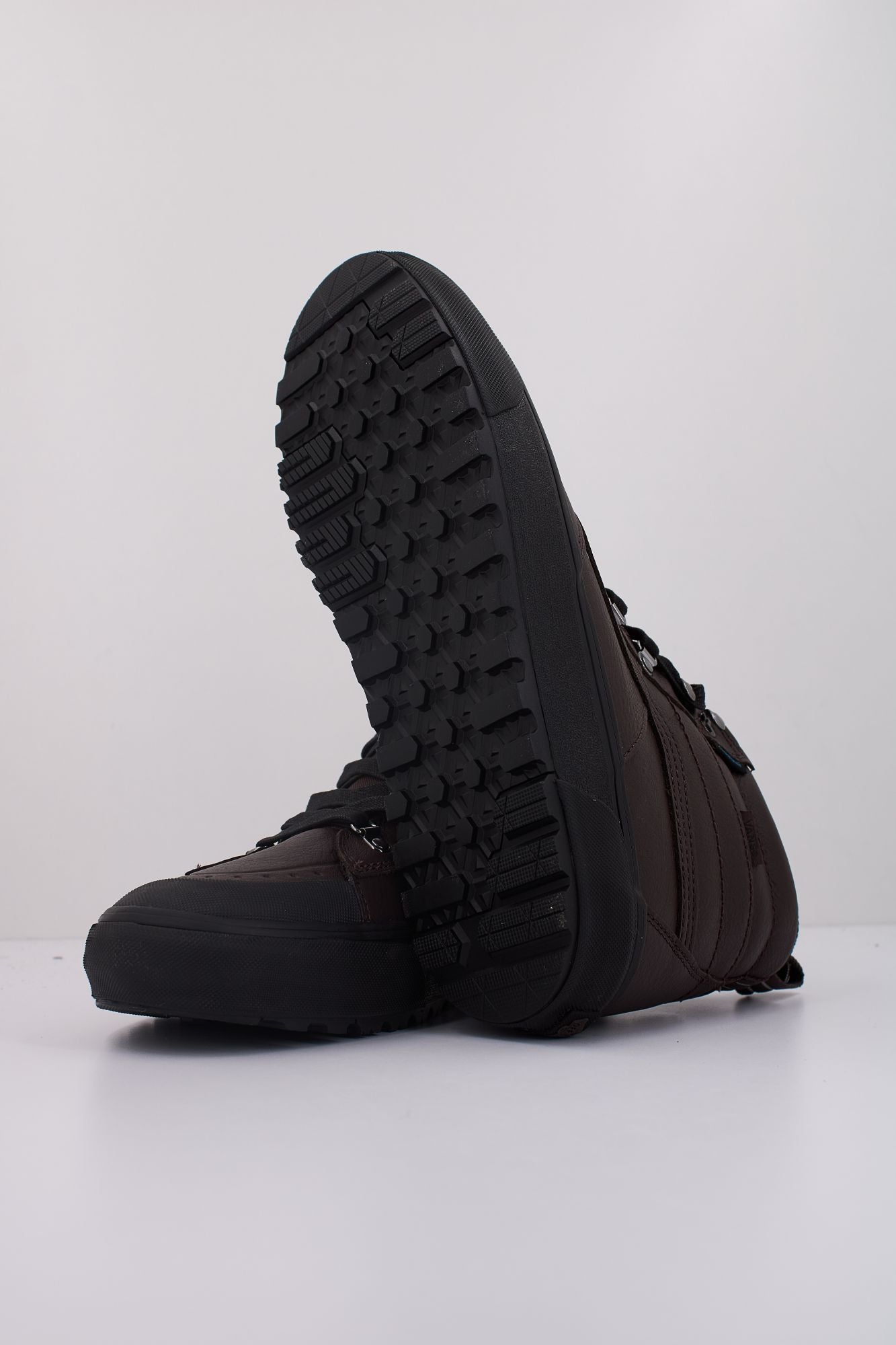 VANS  MTE SK8-HI DR WATERPRO en color MARRON (5)