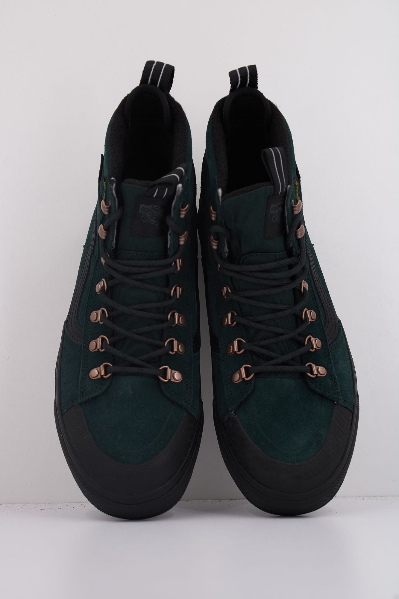 VANS MTE SK8-HI DR WATERPRO en color VERDE (3)