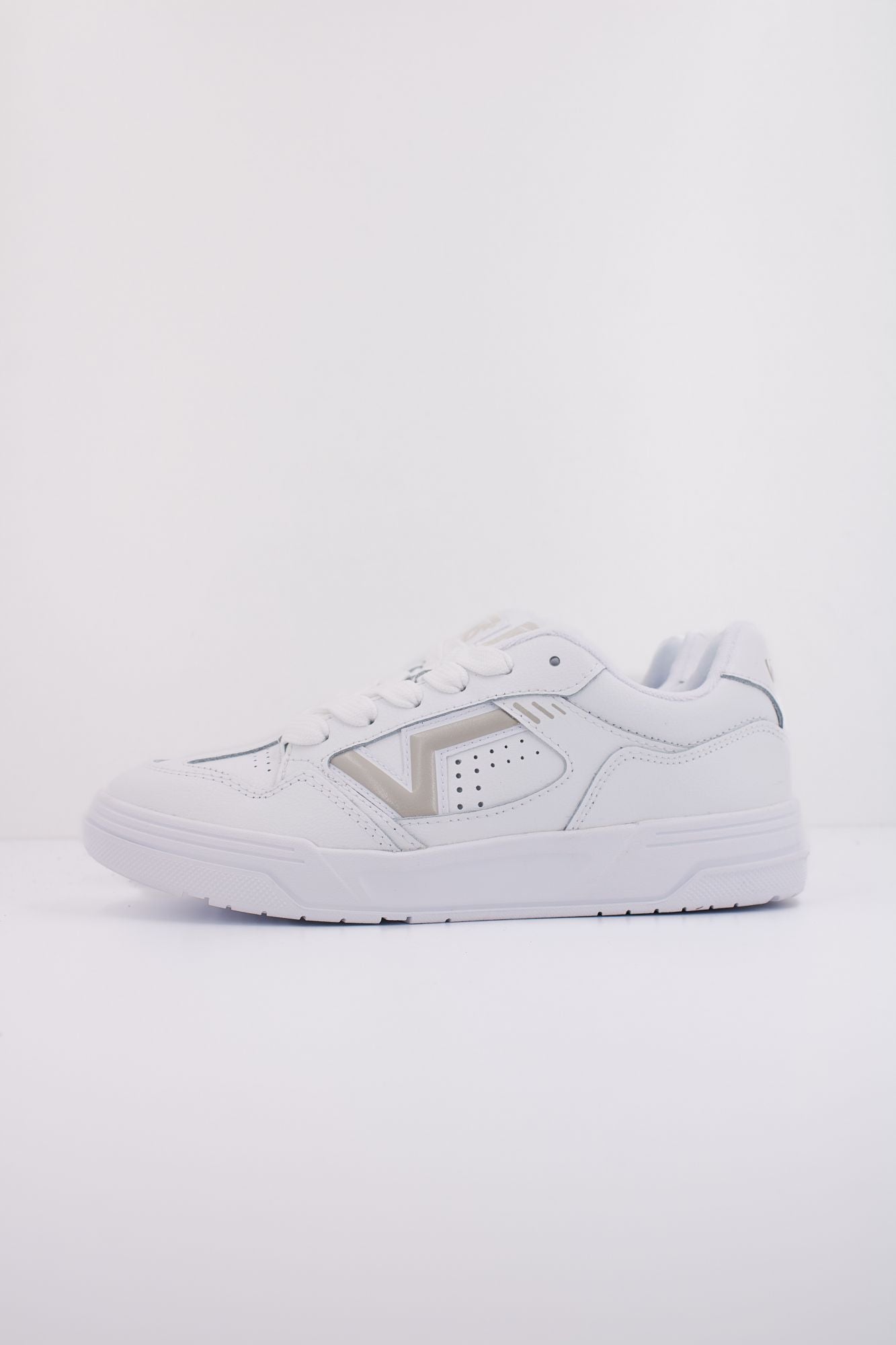 VANS UPLAND en color BLANCO (1)