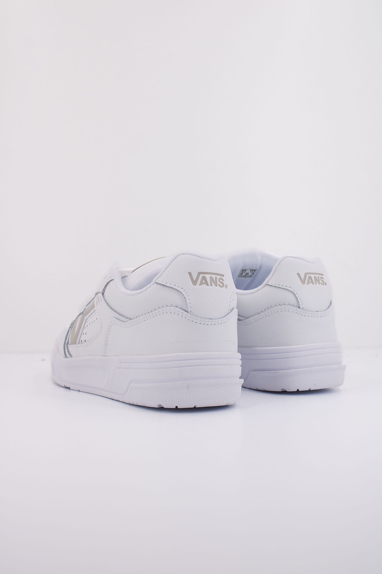 VANS UPLAND en color BLANCO (4)