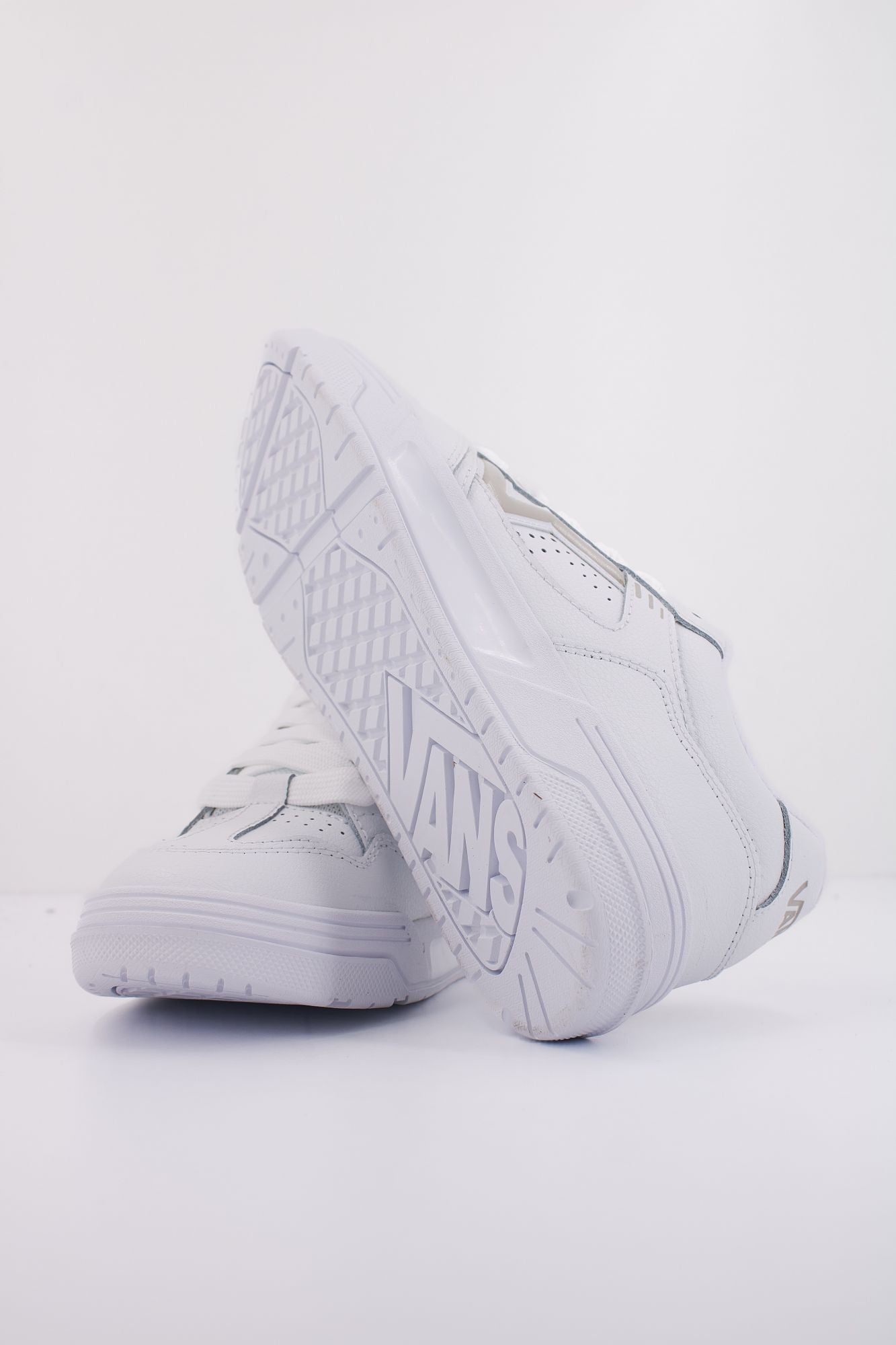 VANS UPLAND en color BLANCO (5)