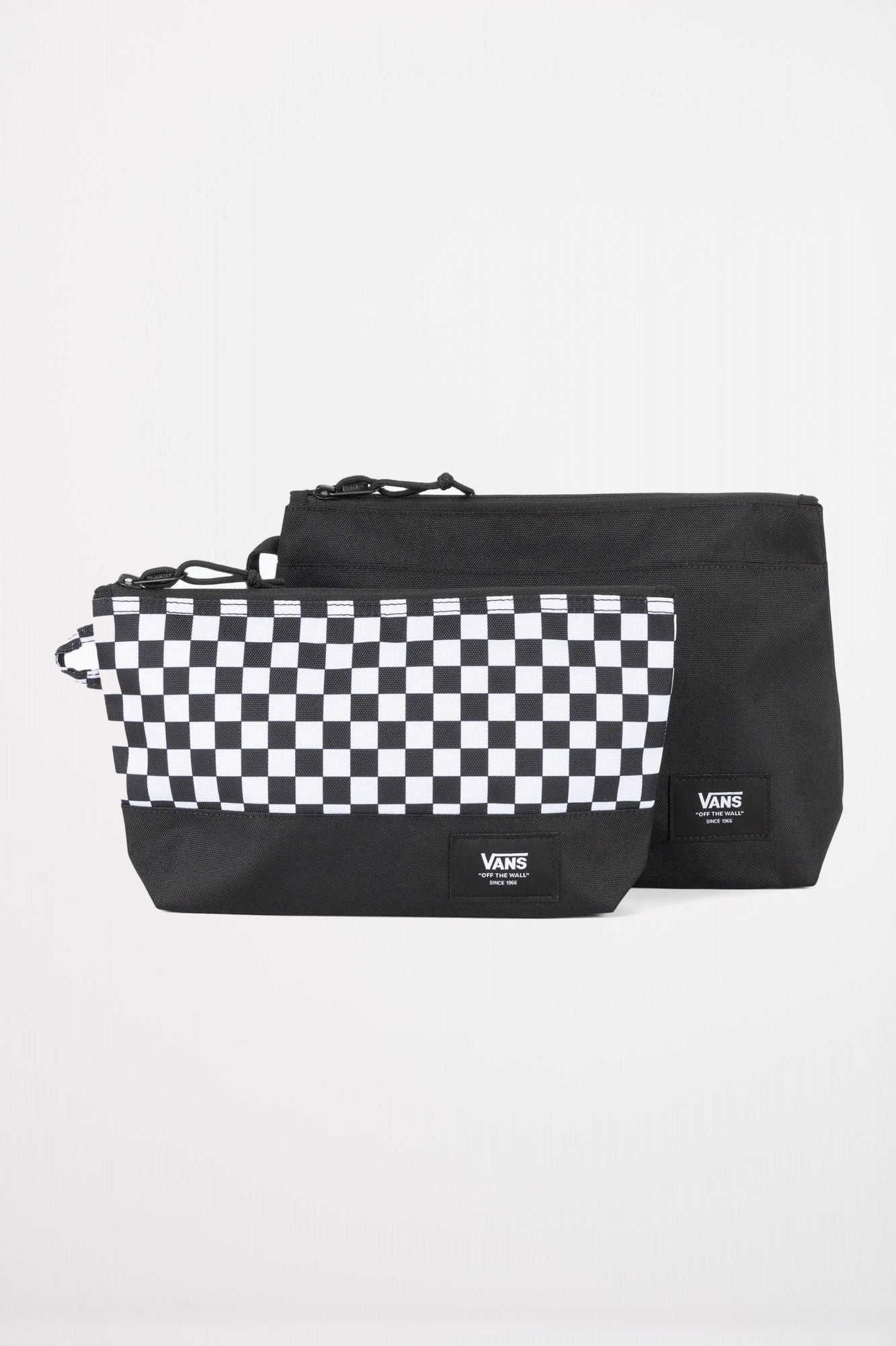 VANS OLD SKOOL POUCH PACK en color NEGRO (1)