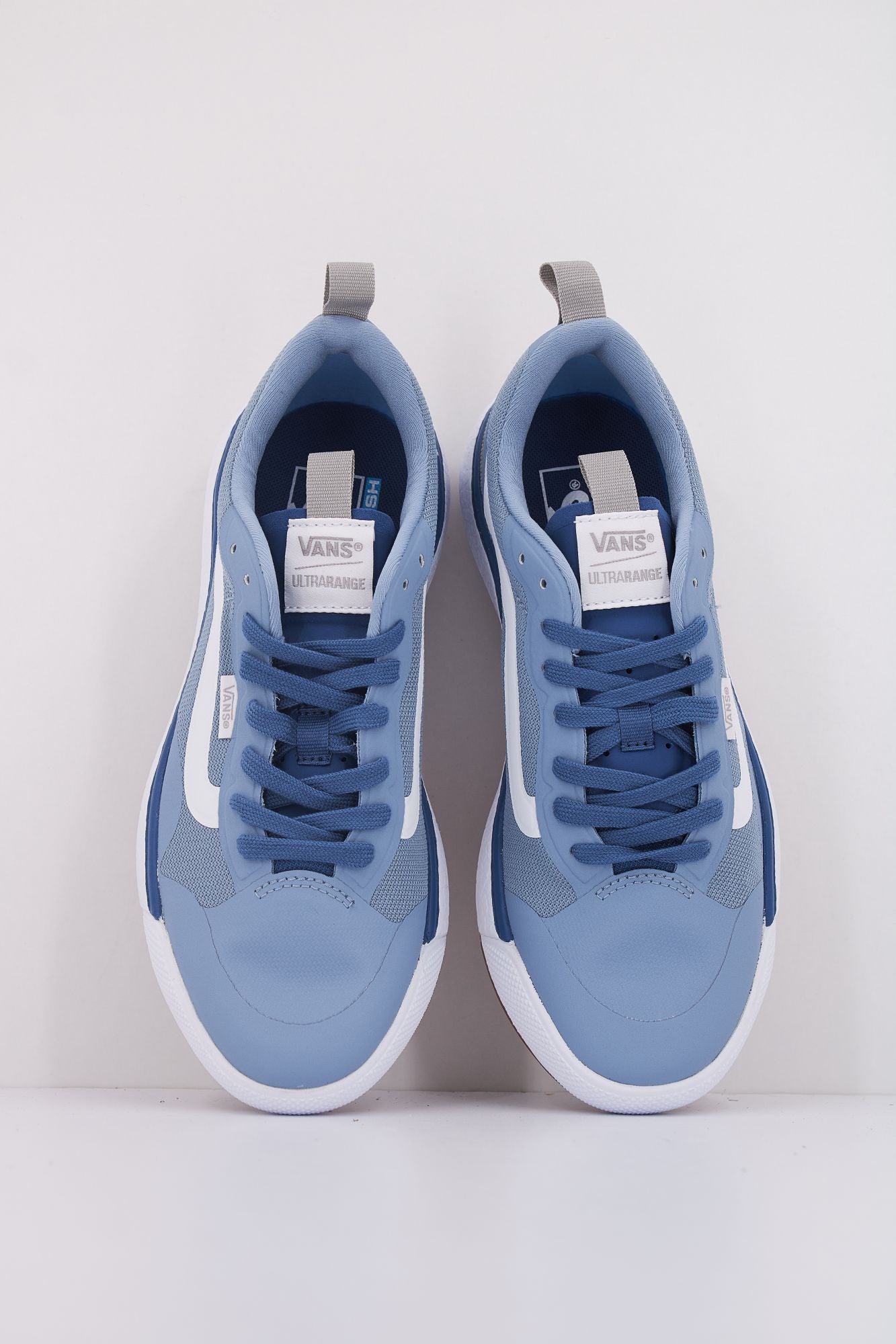 VANS ULTRARANGE EXO en color AZUL (3)