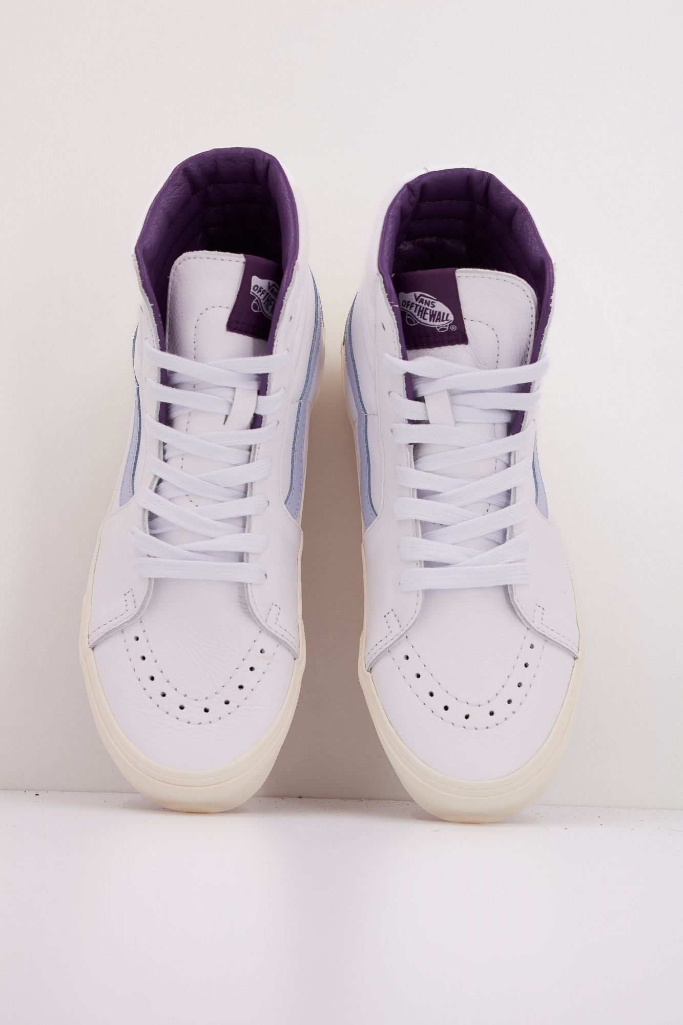 VANS SK8-HI PREMIUM LEATHER en color BLANCO (3)