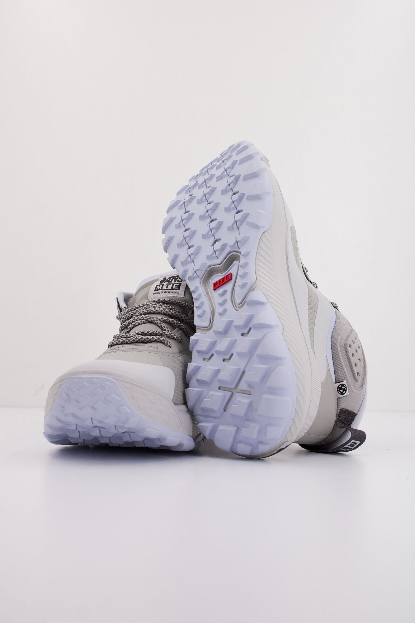 VANS MTE CROSSPATH MID en color GRIS (5)