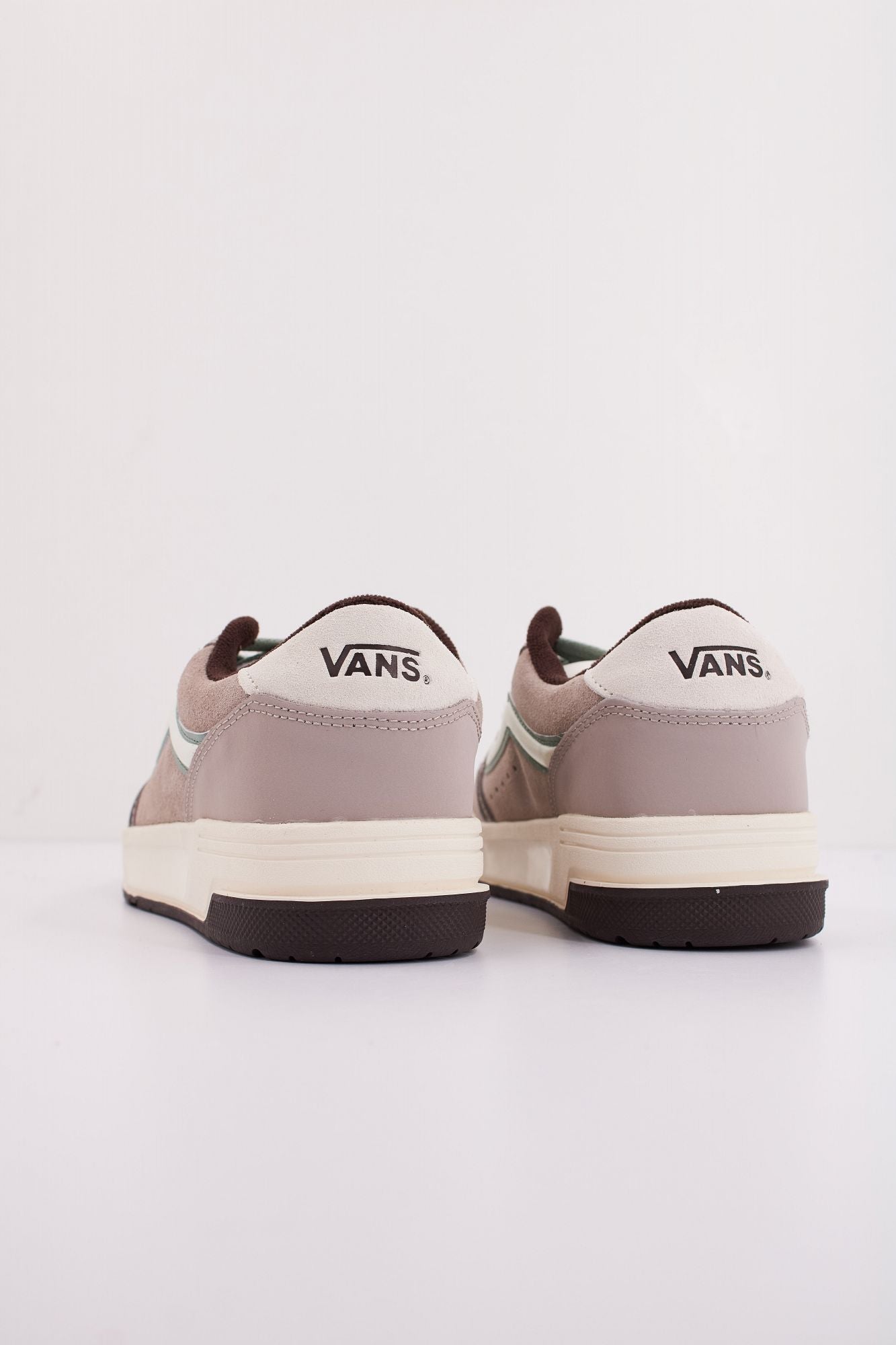 VANS HYLANE en color MARRON (4)