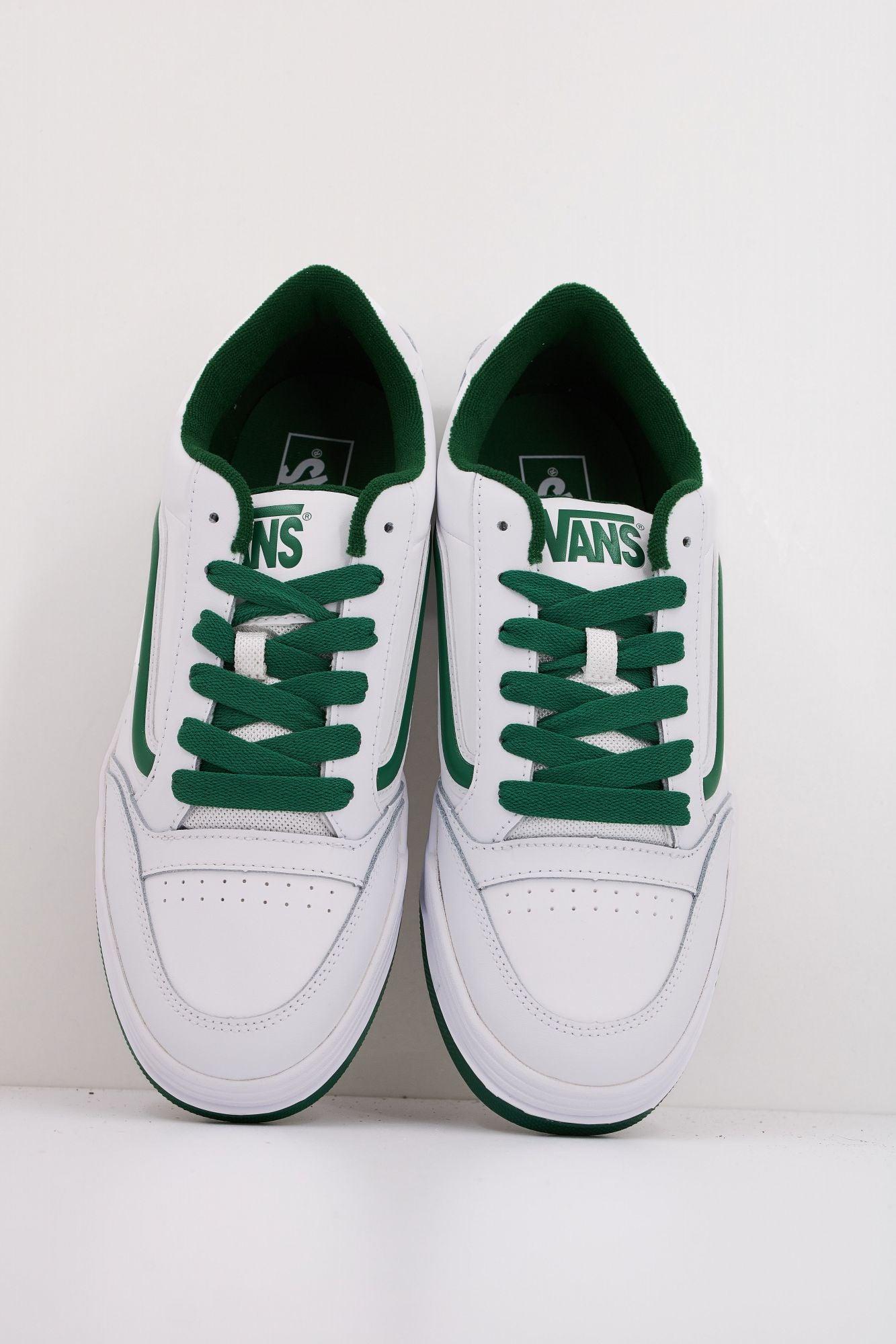 VANS HYLANE POP en color BLANCO (3)