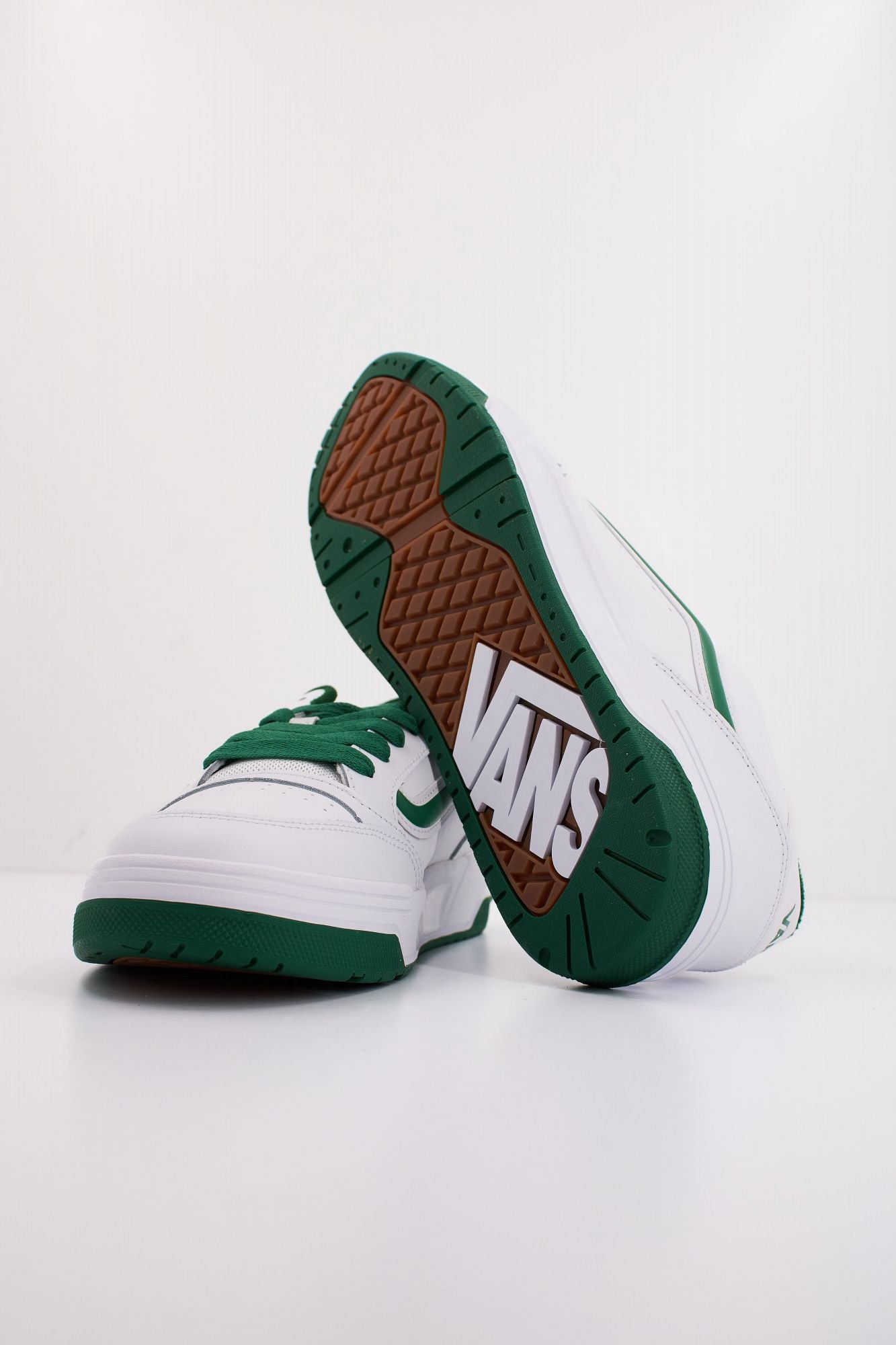 VANS HYLANE POP en color BLANCO (5)