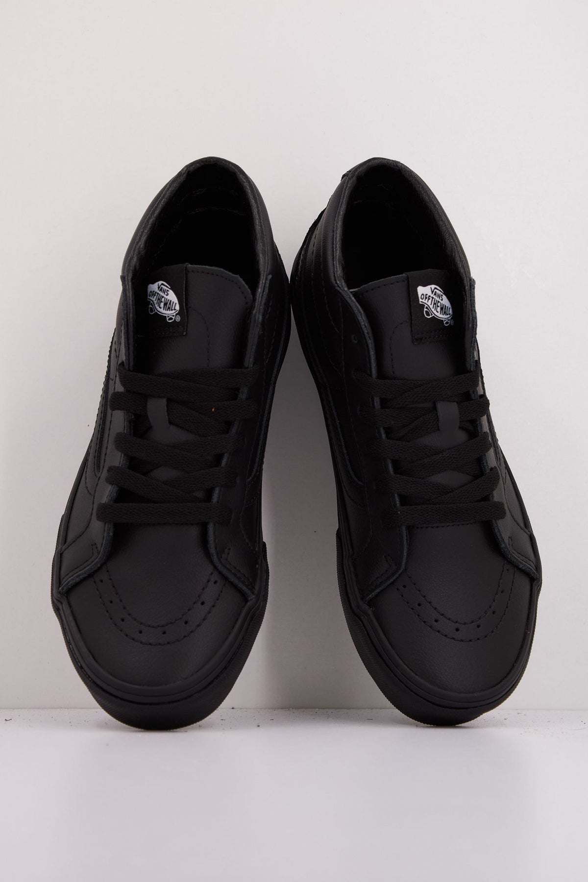 VANS SK8-MID REISSUE VN000D2YHF91 en color NEGRO (3)