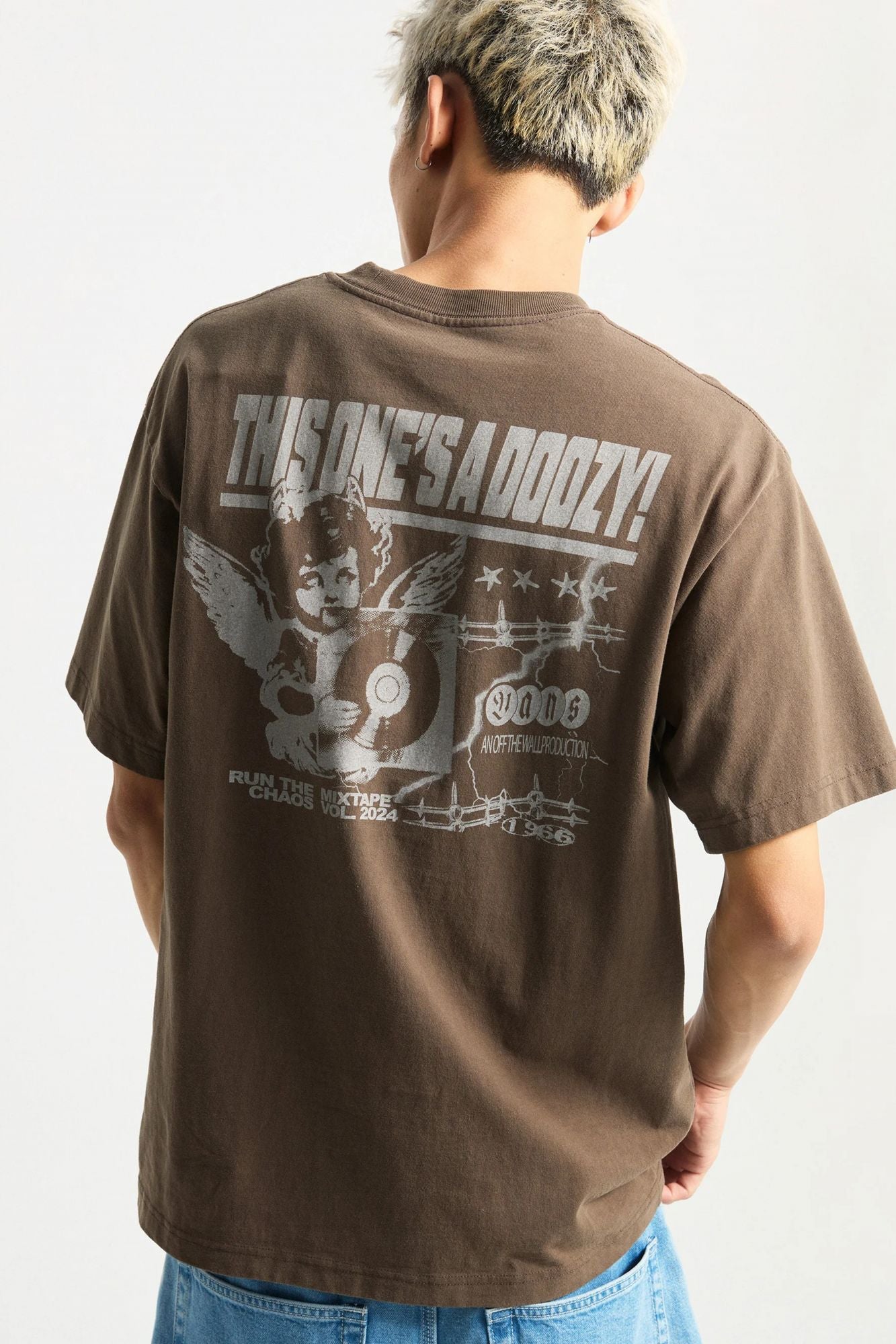 VANS EARTHBOUND LOOSE FIT S en color MARRON (3)
