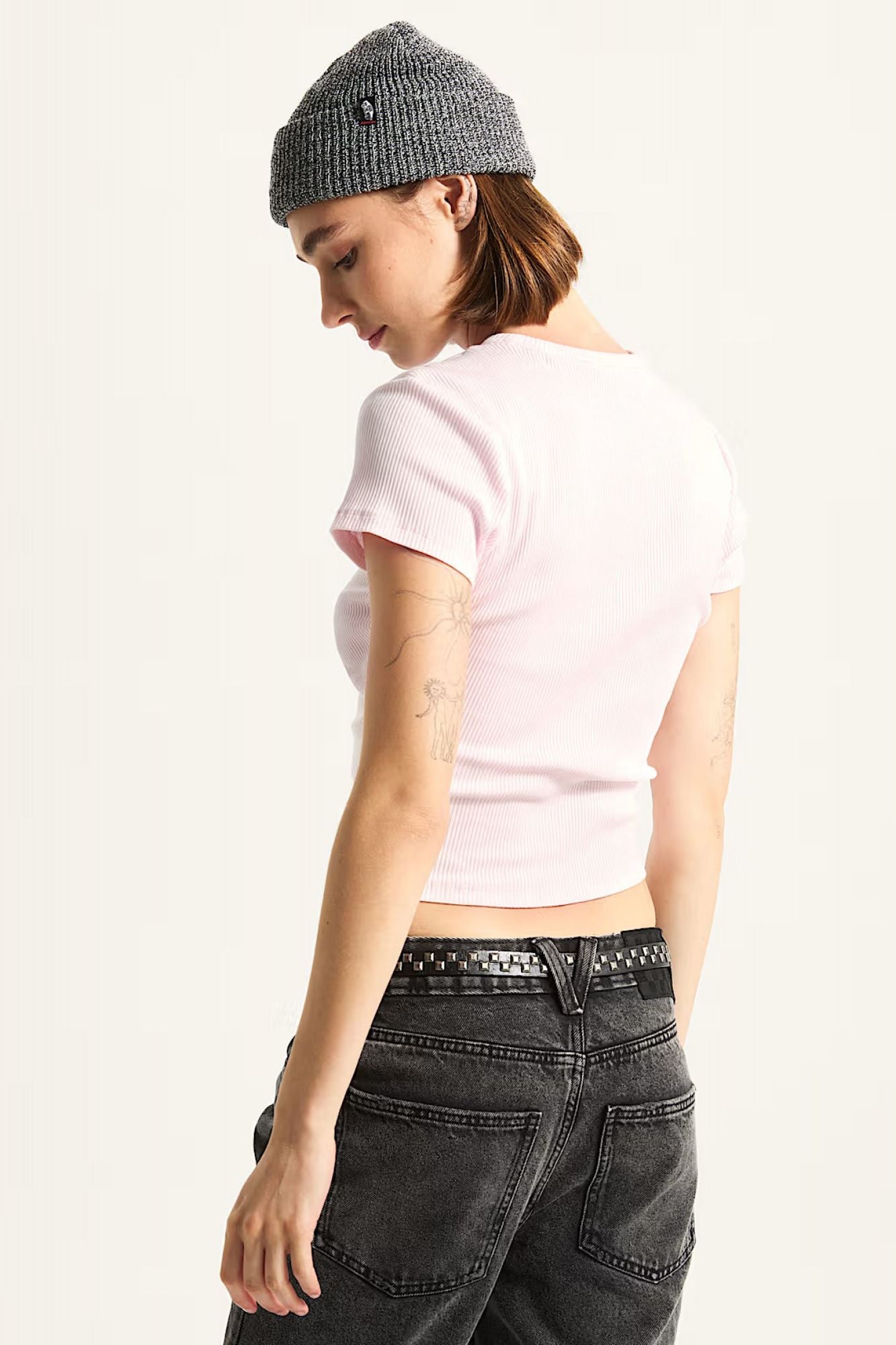VANS CAMERON TEE en color ROSA (3)