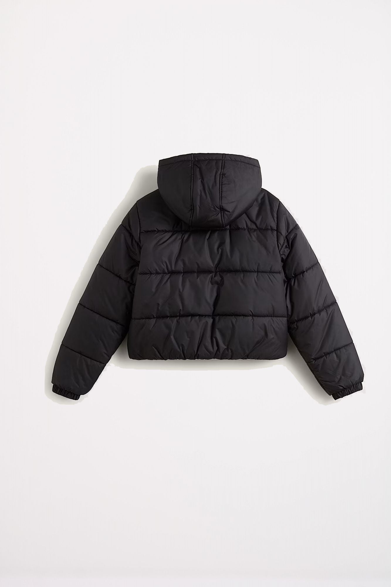VANS HILLGATE CROPPED PUFFE en color NEGRO (2)