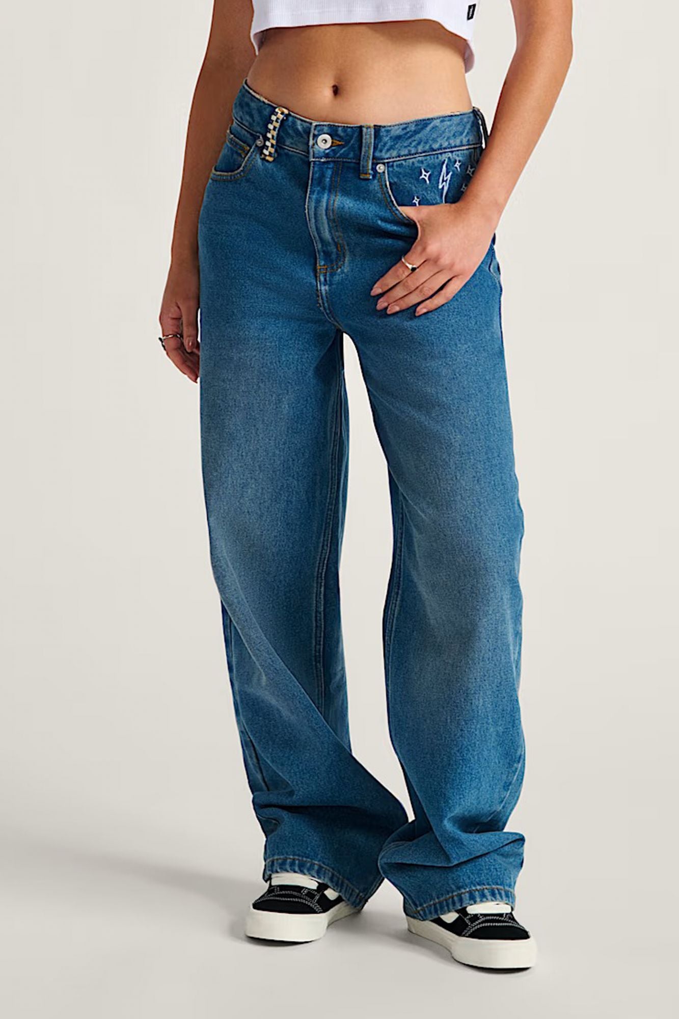 VANS SIRELLE EMBROIDERED PA en color AZUL (1)