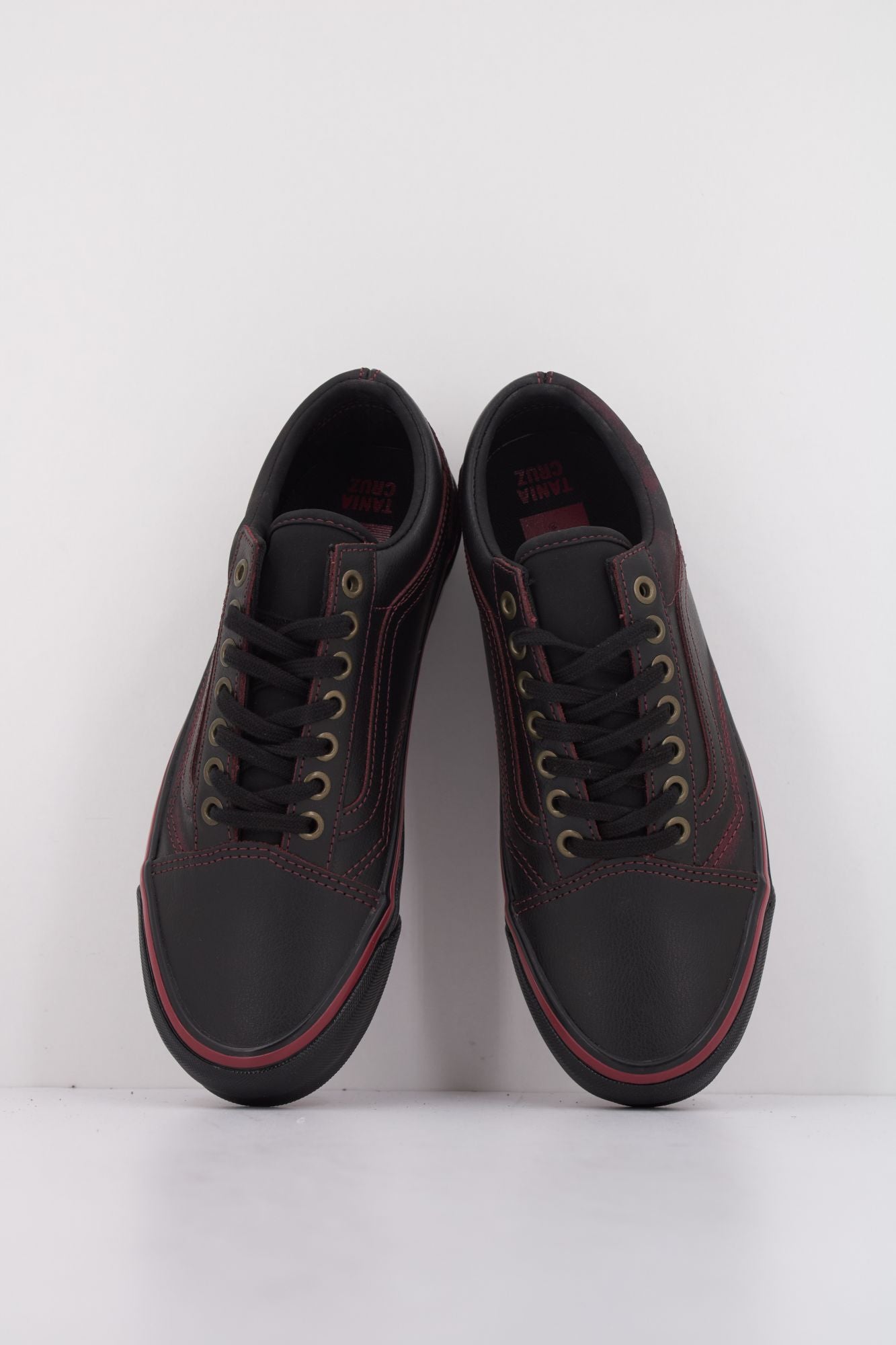 VANS OLD SKOOL LEATHER en color NEGRO (3)