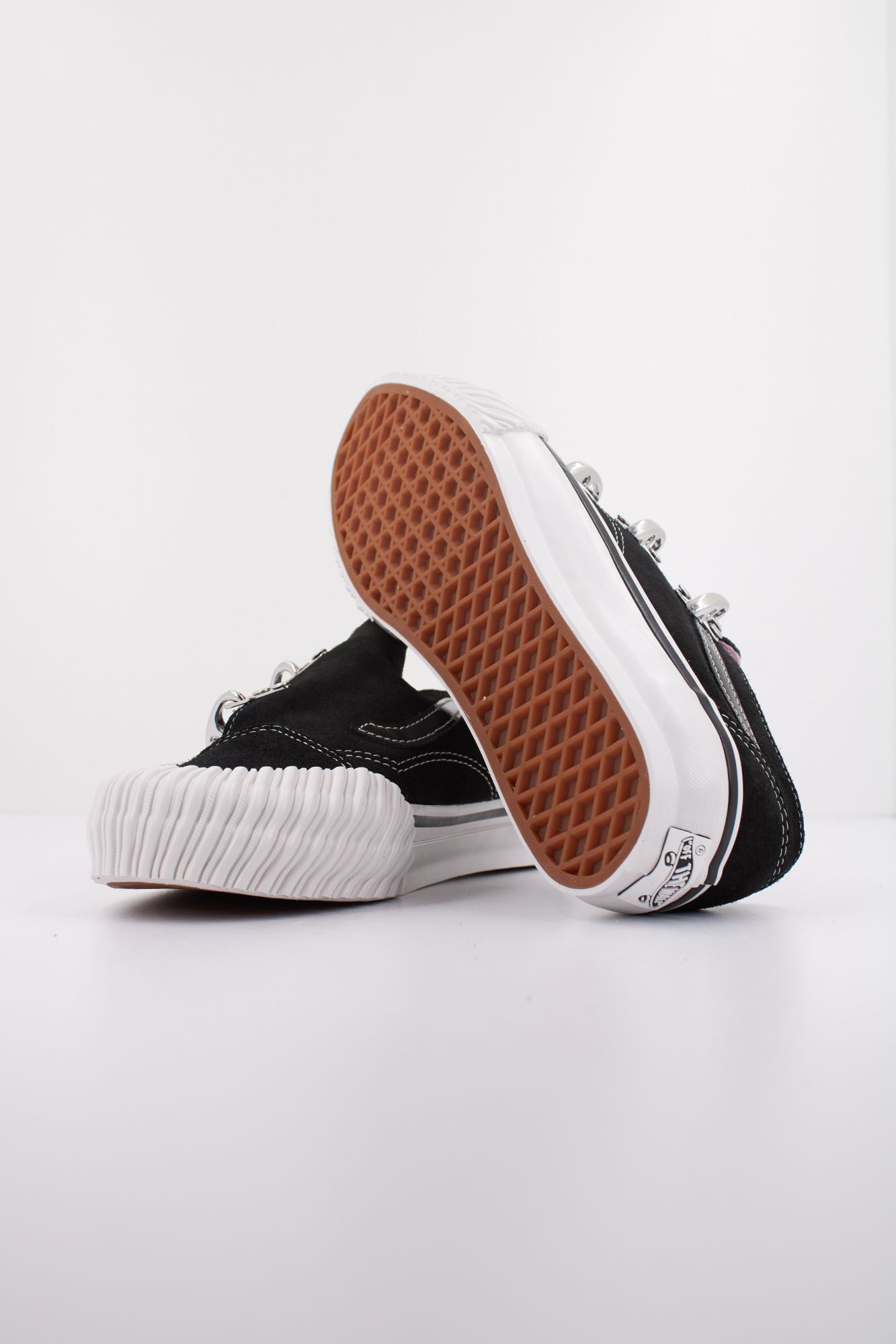 VANS LX OLD SKOOL WRAP en color NEGRO (5)