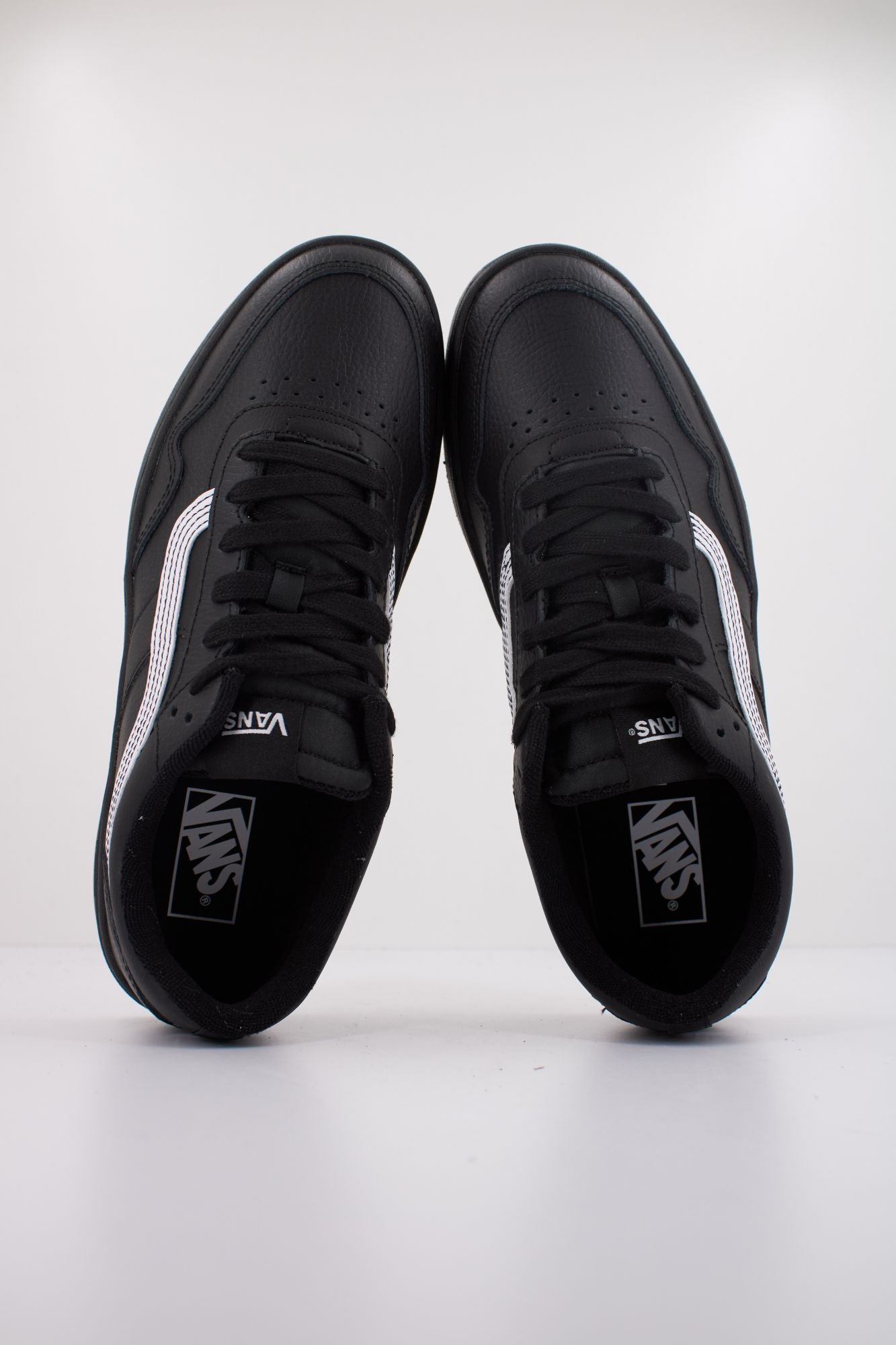 VANS CRUZE 3.0 STIT en color NEGRO (3)