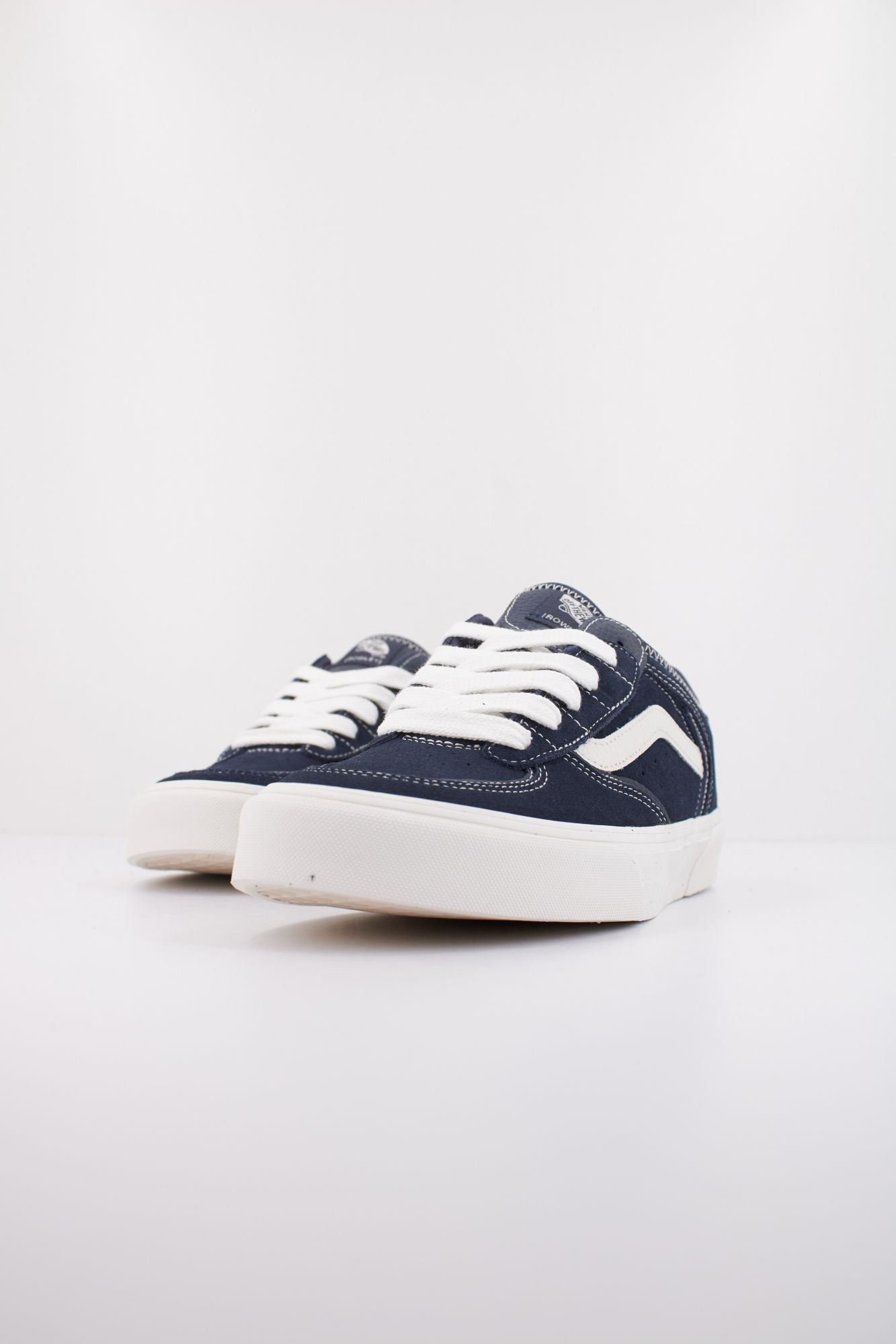 VANS  ROWLEY CLASSIC  en color AZUL (2)