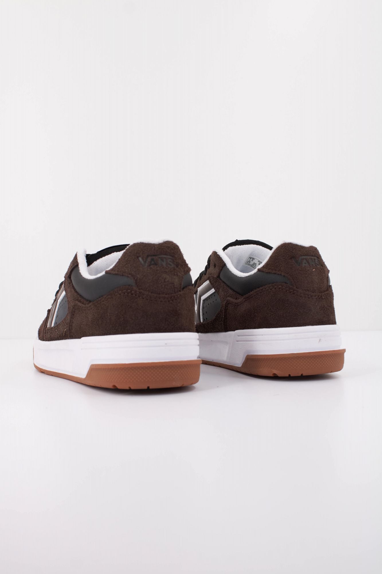 VANS UPLAND VARS en color MARRON (4)