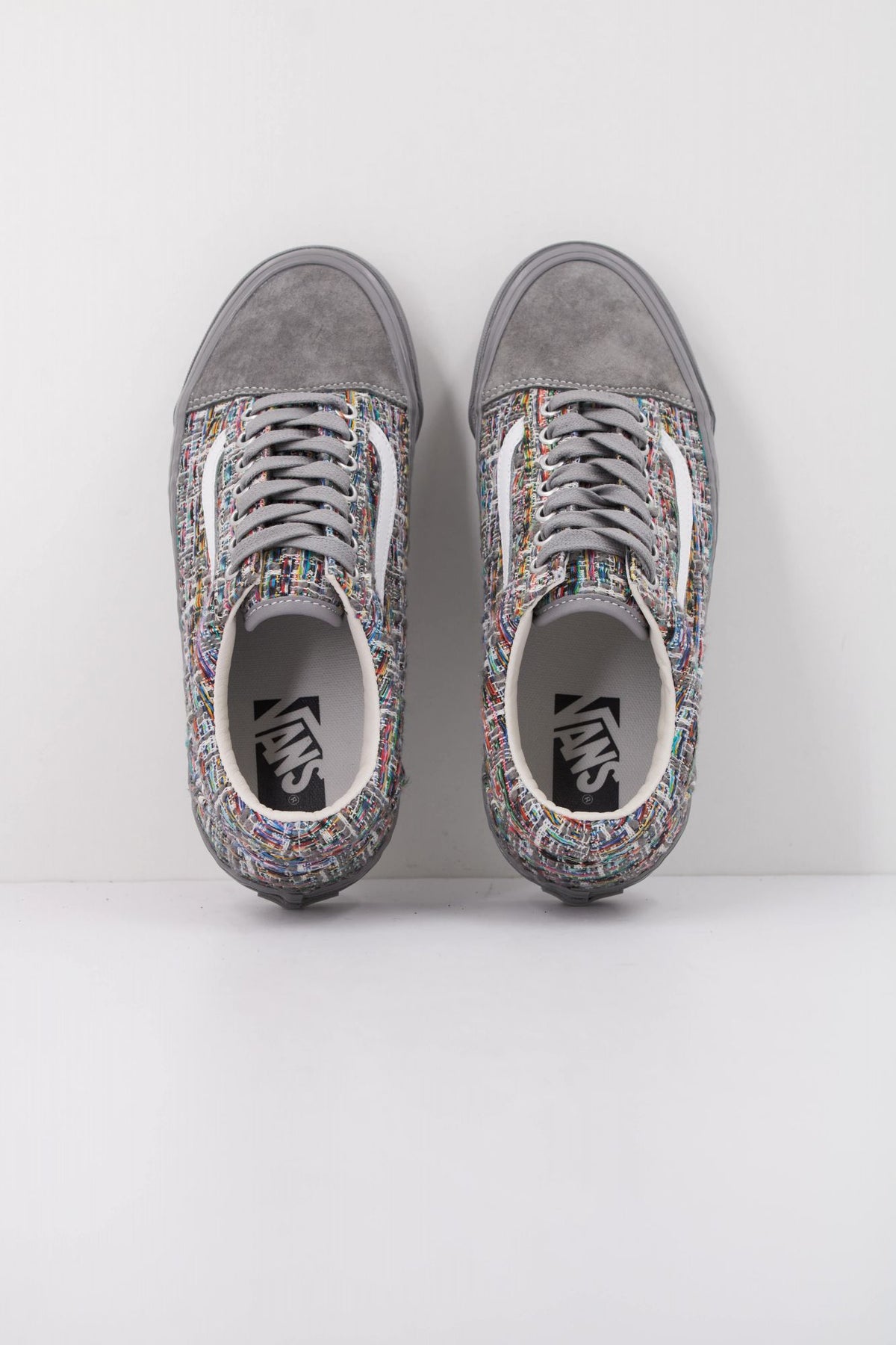 VANS LX OLD SKOOL VN000D9V85T1 en color GRIS (3)
