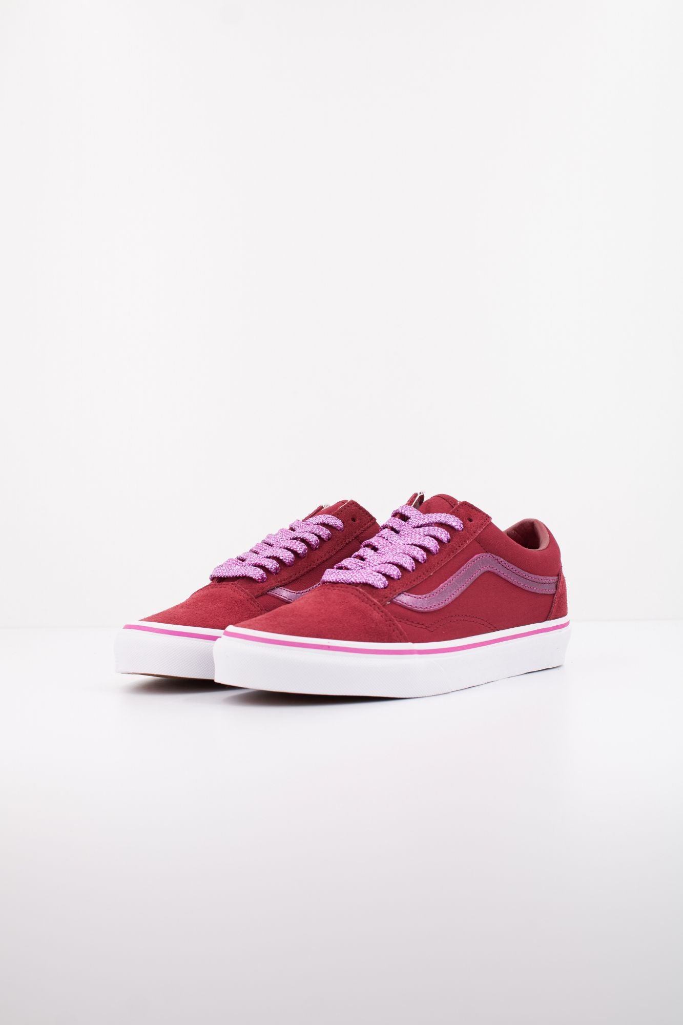 VANS OLD SKOOL MTLC en color BURDEOS (2)
