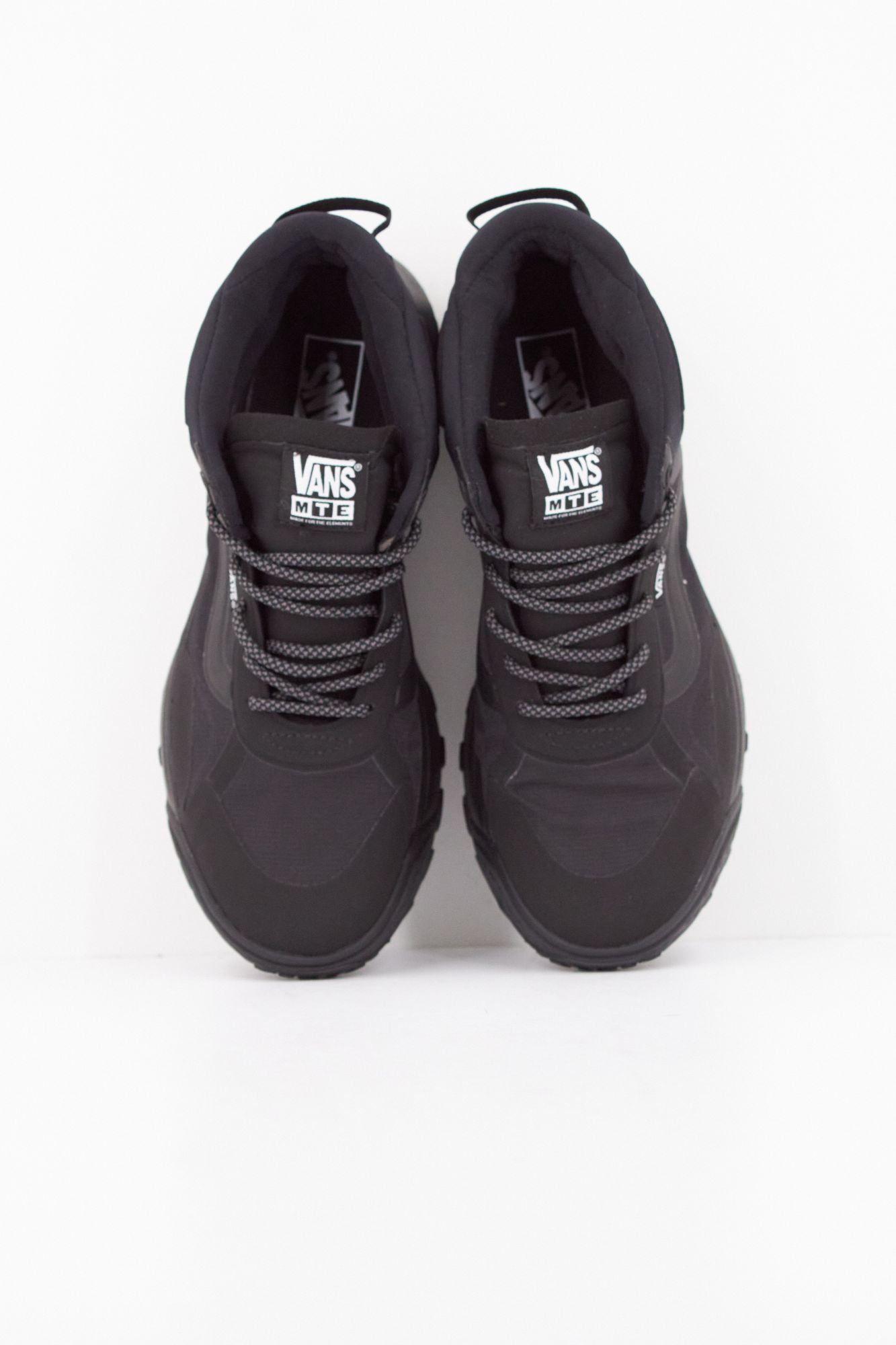 VANS CRISSPATH MID en color NEGRO (3)
