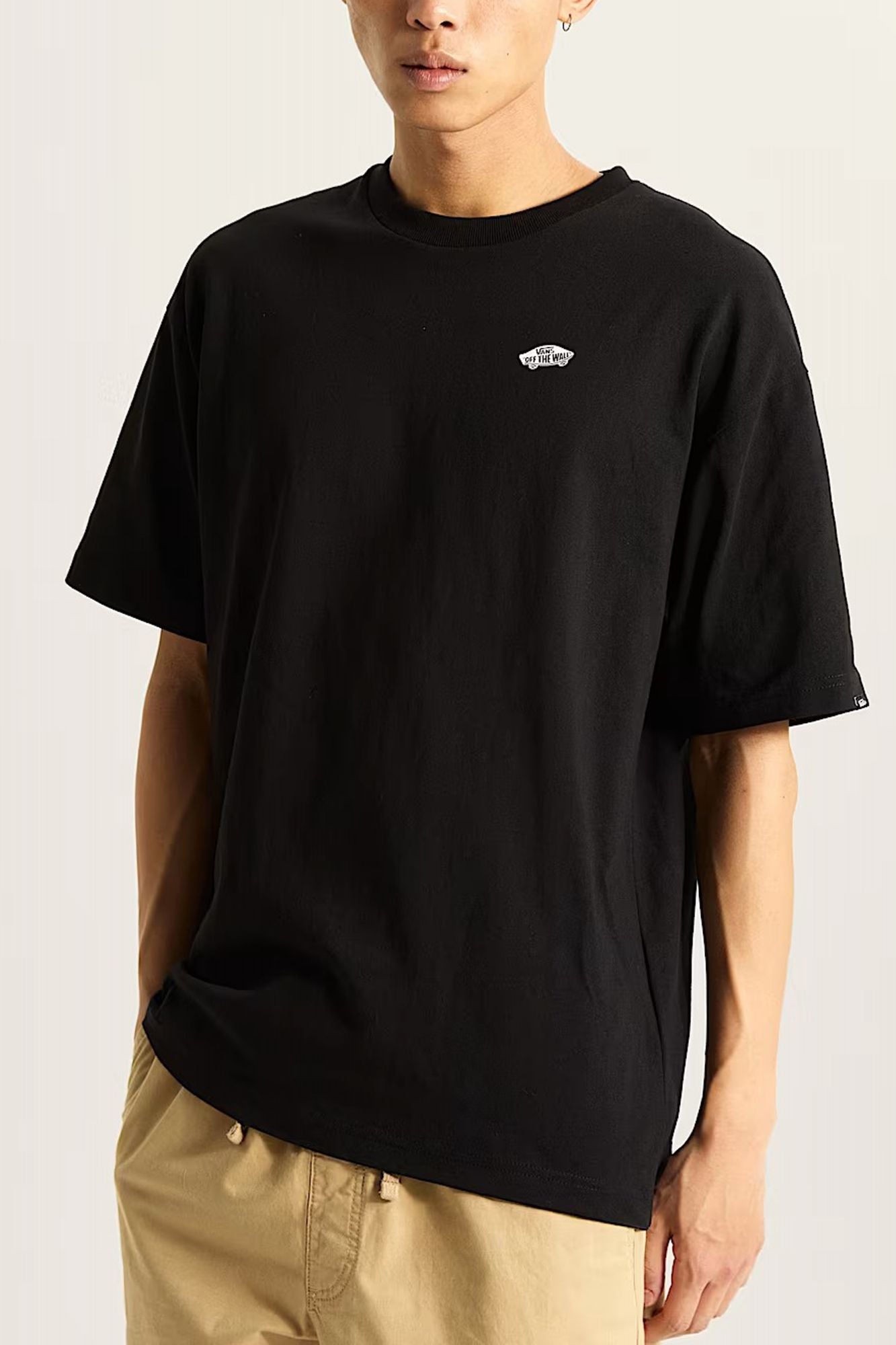 VANS STYLE 76 II LOOSE SS T en color NEGRO (1)