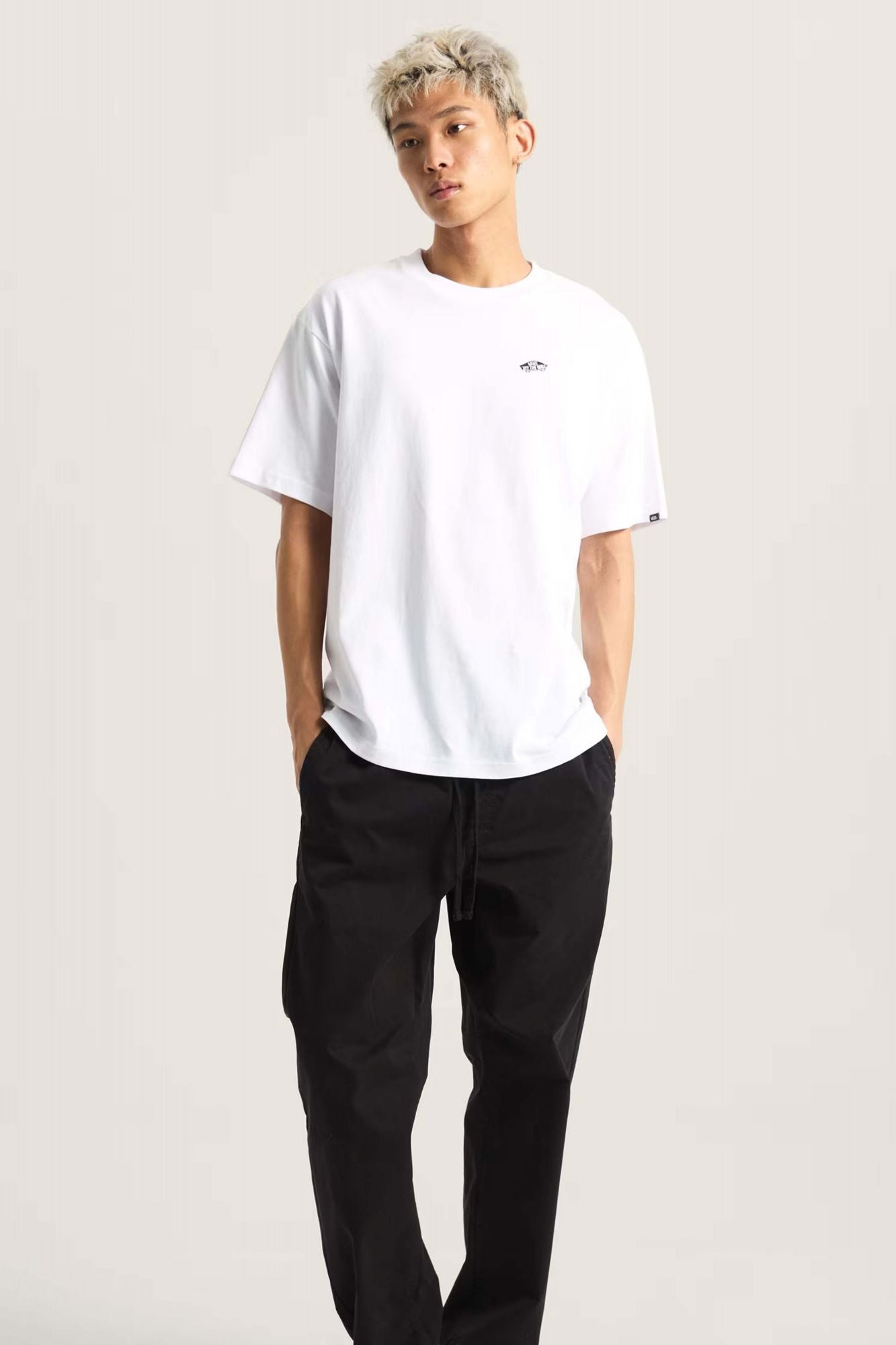 VANS STYLE 76 II LOOSE SS T en color BLANCO (1)