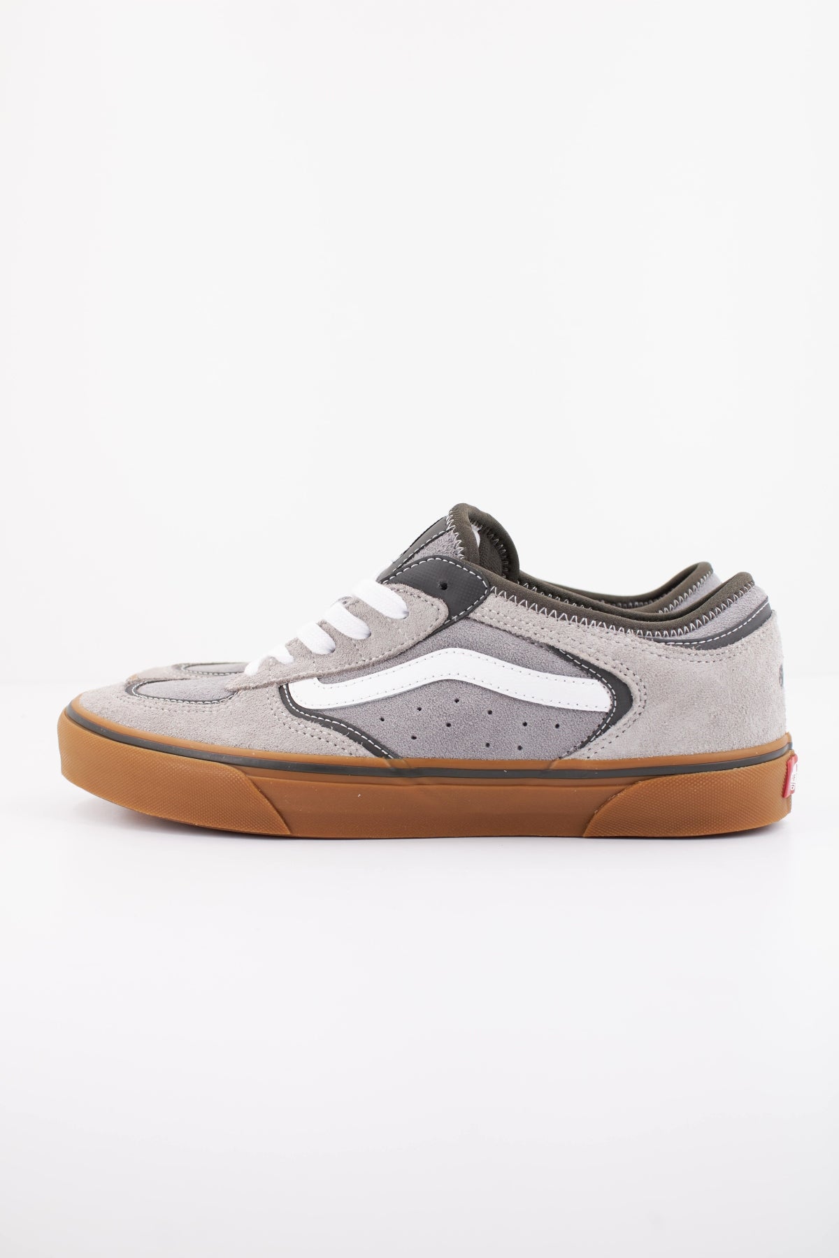 VANS ROWLEY CLASSIC VN000SF485T1 en color GRIS (1)