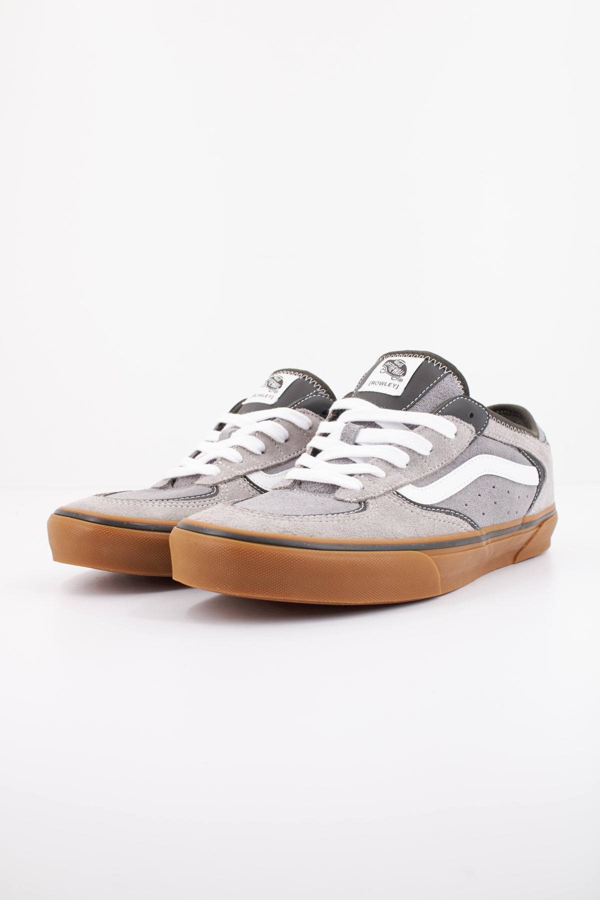 VANS ROWLEY CLASSIC GUM en color GRIS (2)