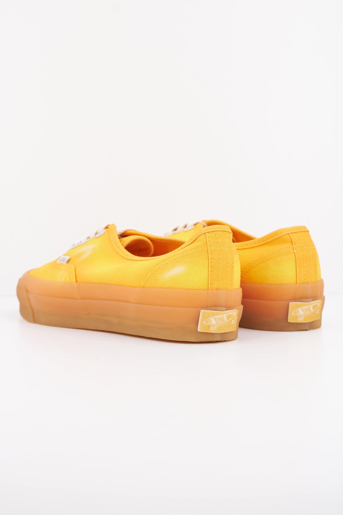 VANS  AUTHENTIC  en color AMARILLO (4)