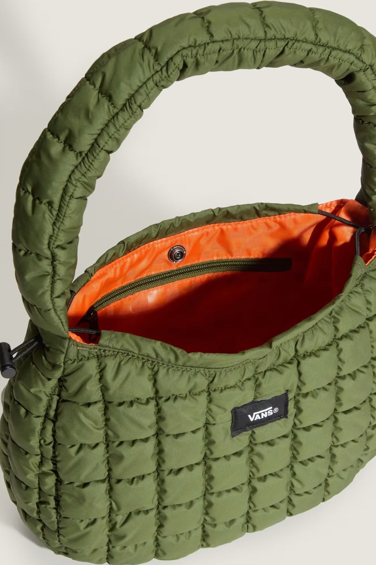 VANS VN000X3BGRK1 QUILTED KATIE BAG en color VERDE (4)