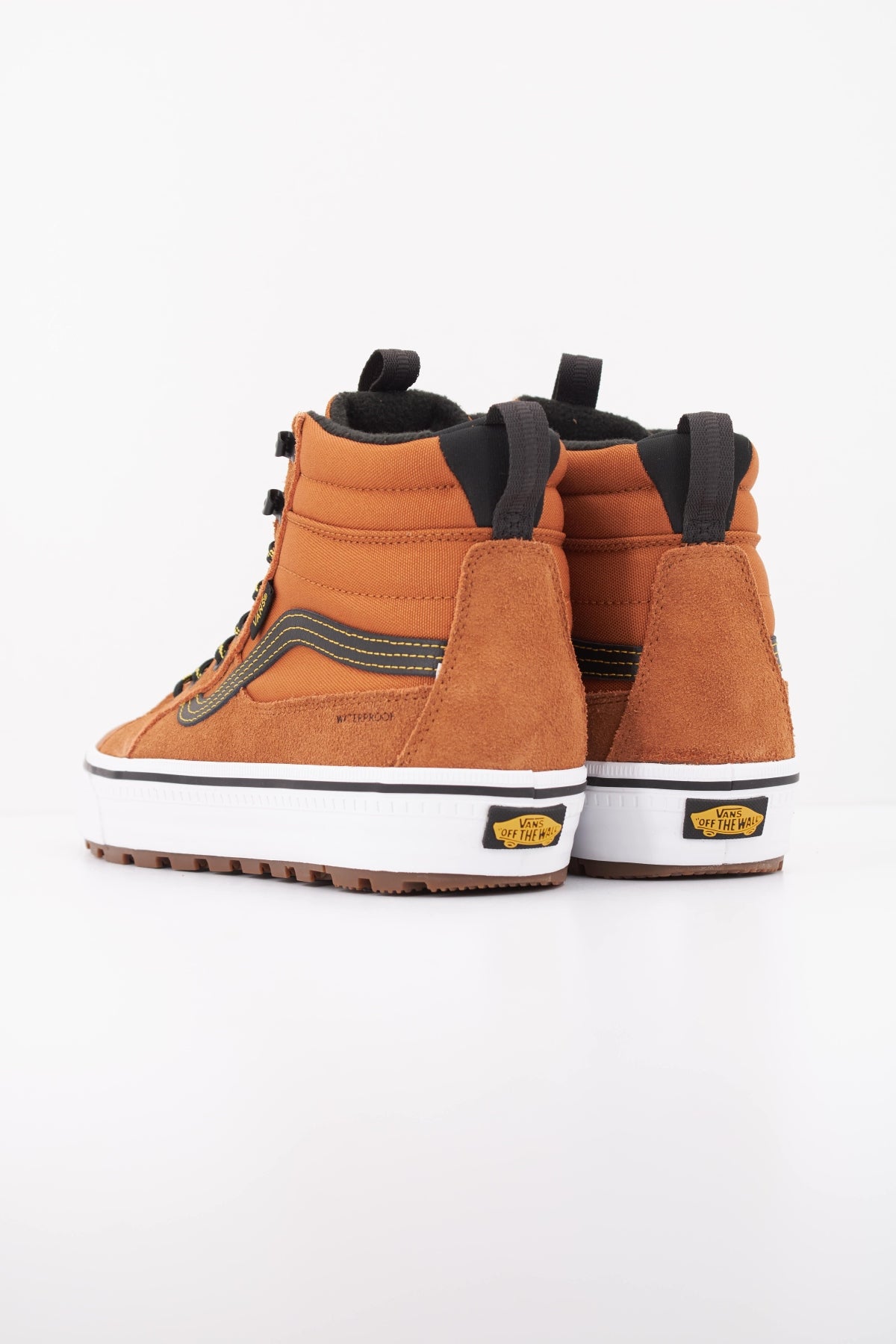 VANS SK8-HI WATERPROOF VN000DAQN1Z1 en color MARRON (4)