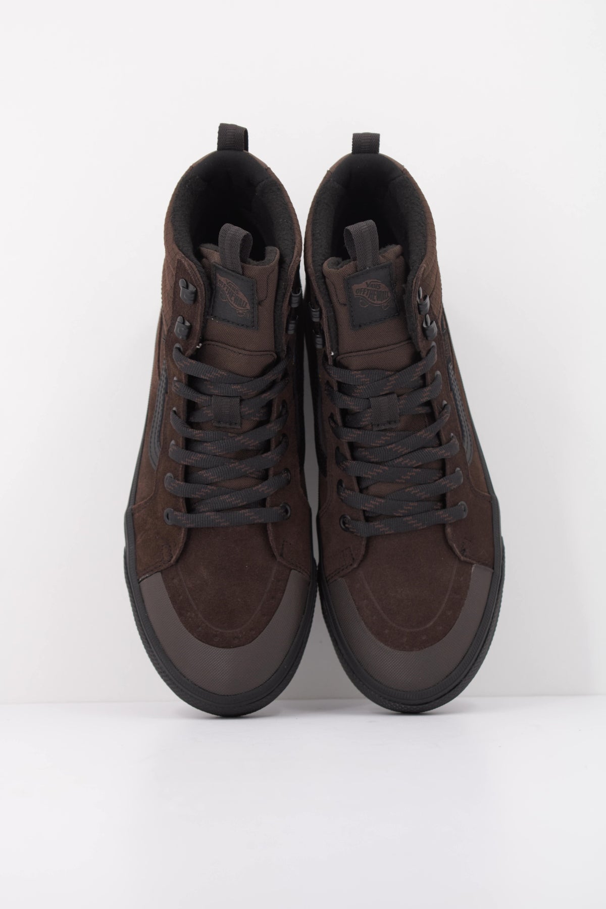 VANS VN000Y623N11 SK8 HI en color MARRON (3)