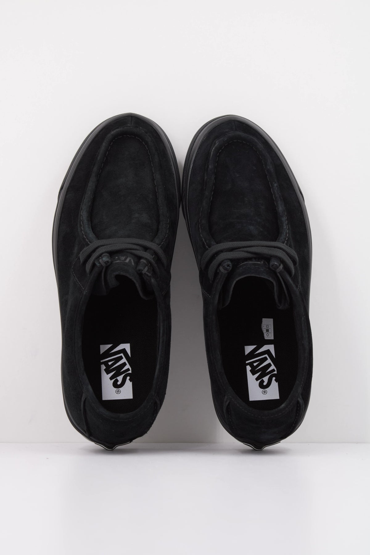 VANS LX CARVER LOW en color NEGRO (3)