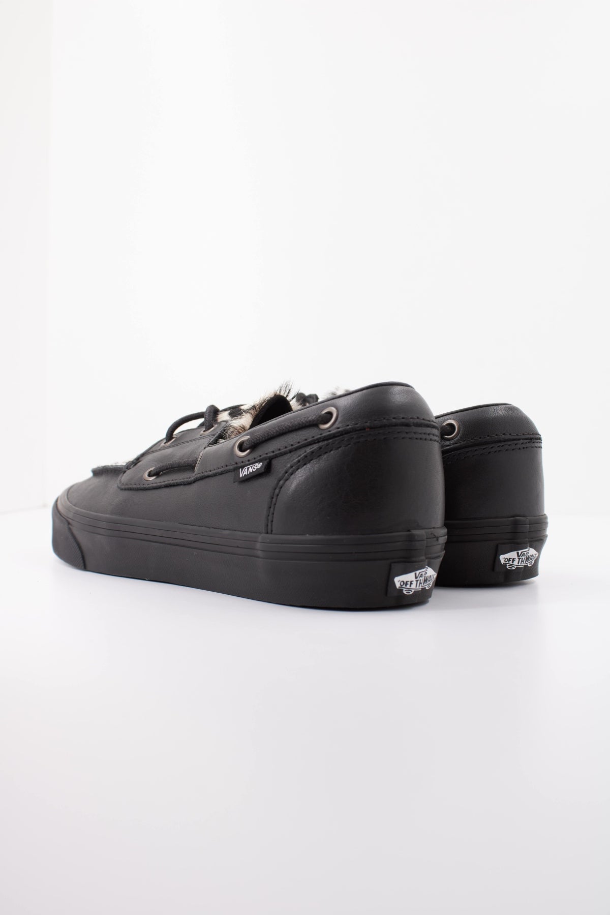 VANS VN000Z96BLA1 EYELET BOAT SHOE en color ANIMAL PRINT (4)