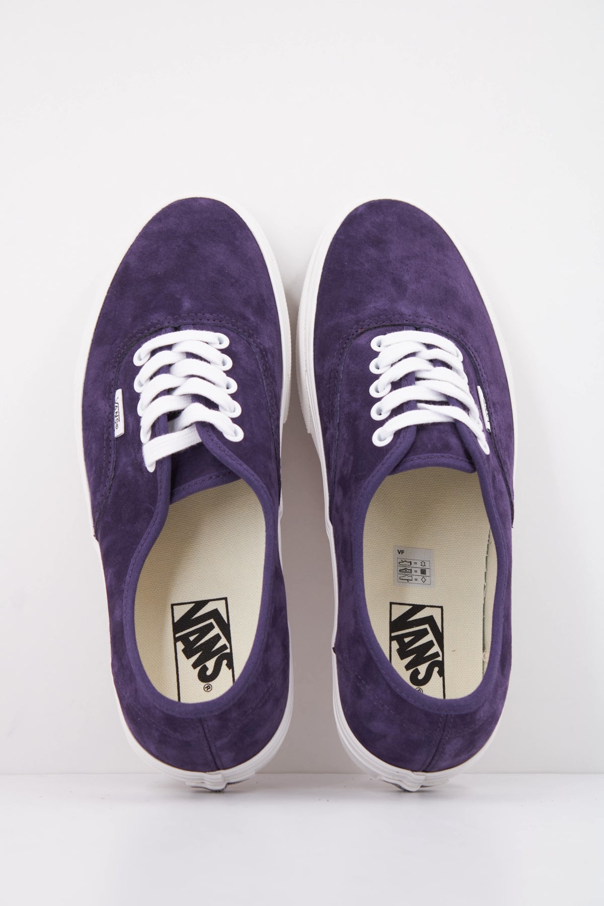 VANS AUTHENTIC VN000D7YGRE1 en color VIOLETA (3)